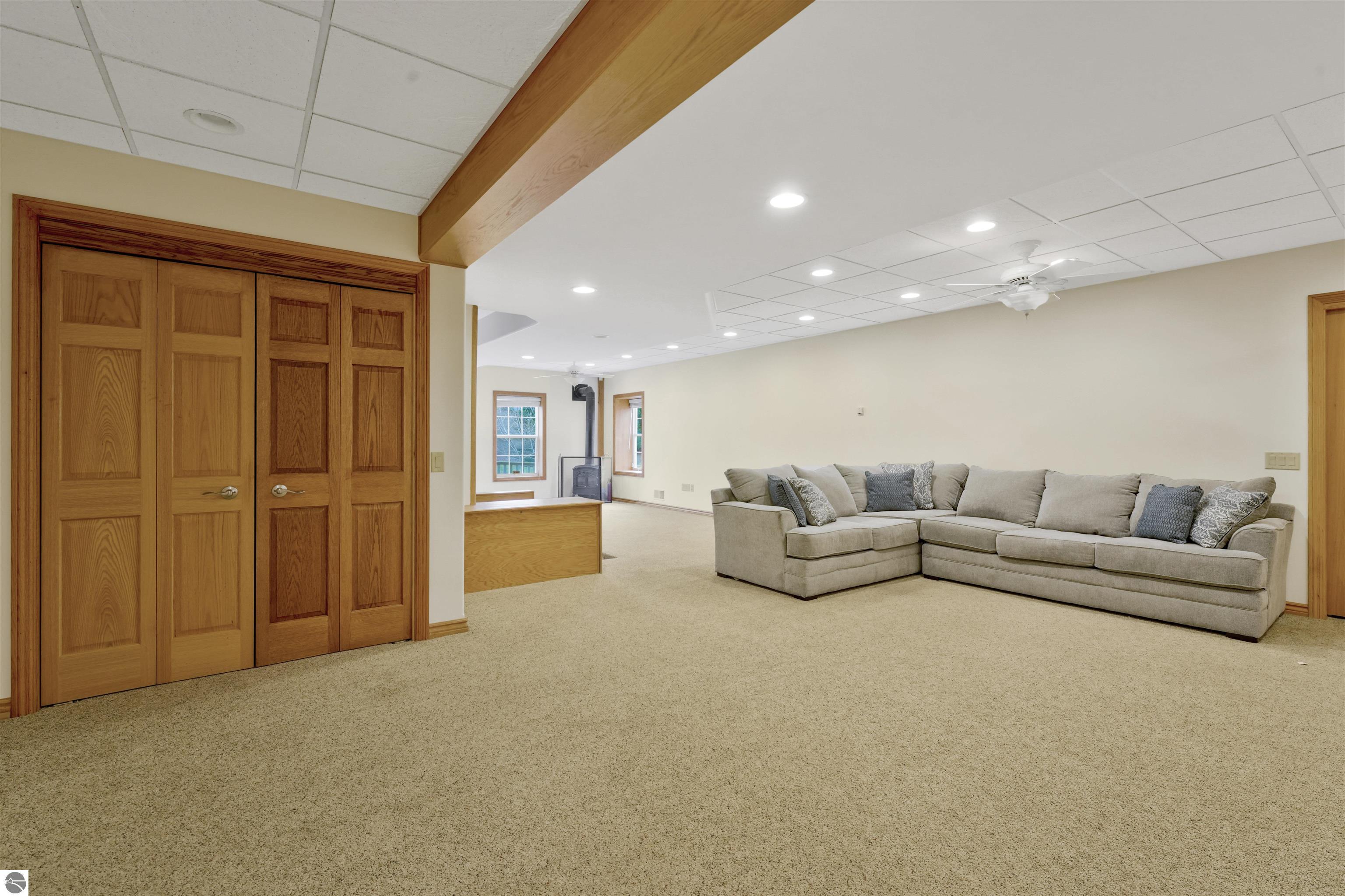 4099 Hidden Creek