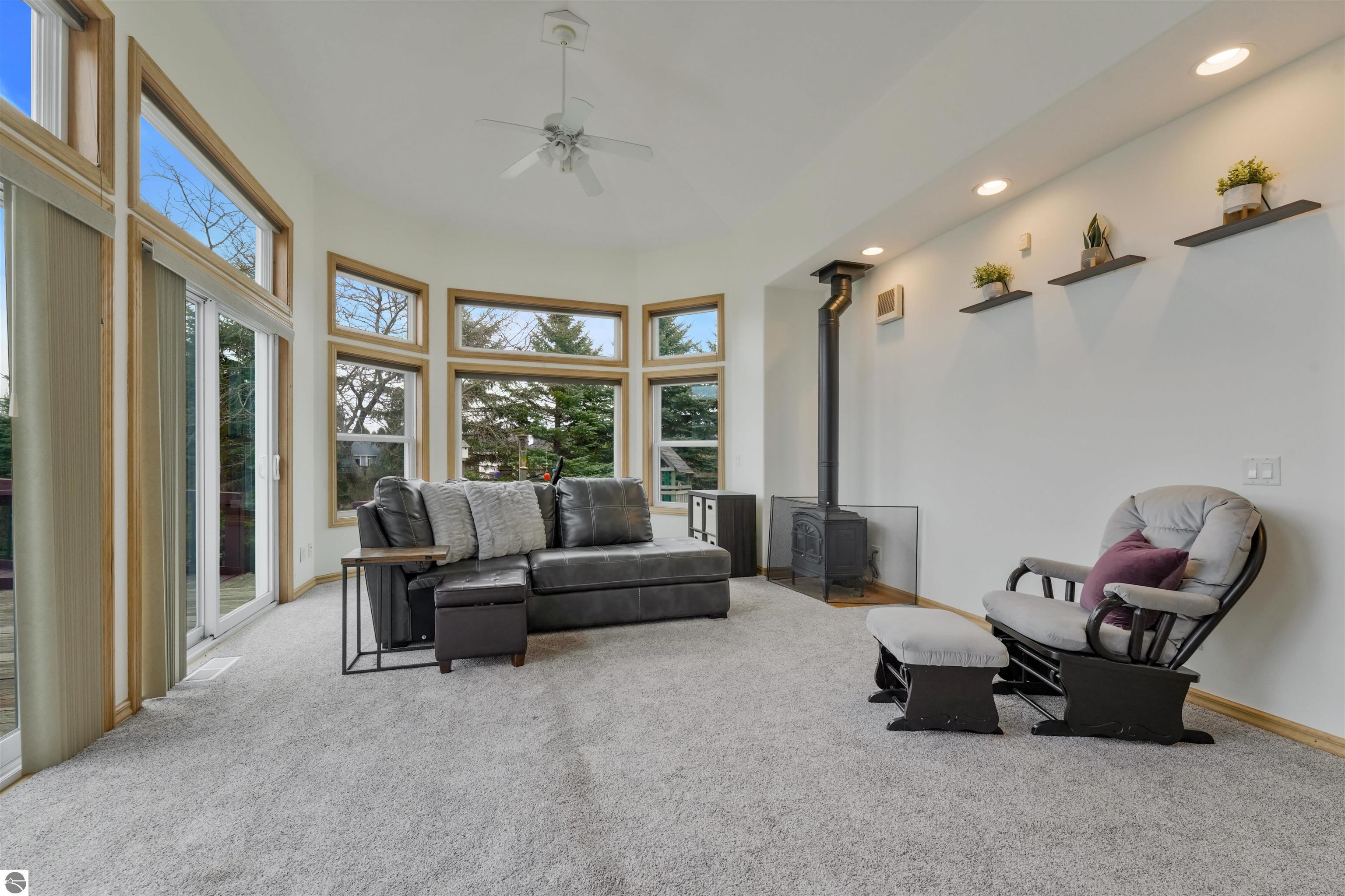 4099 Hidden Creek
