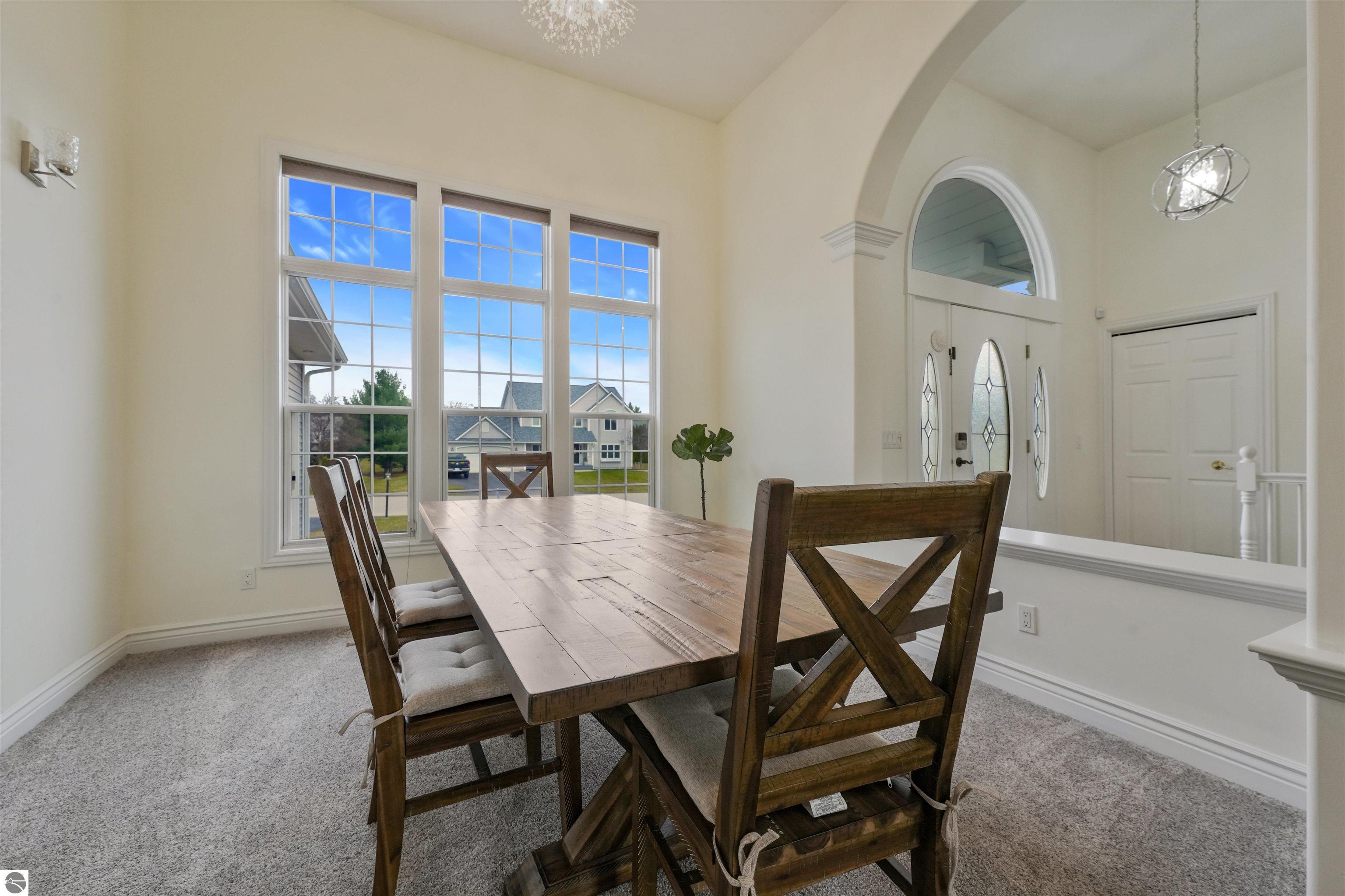 4099 Hidden Creek