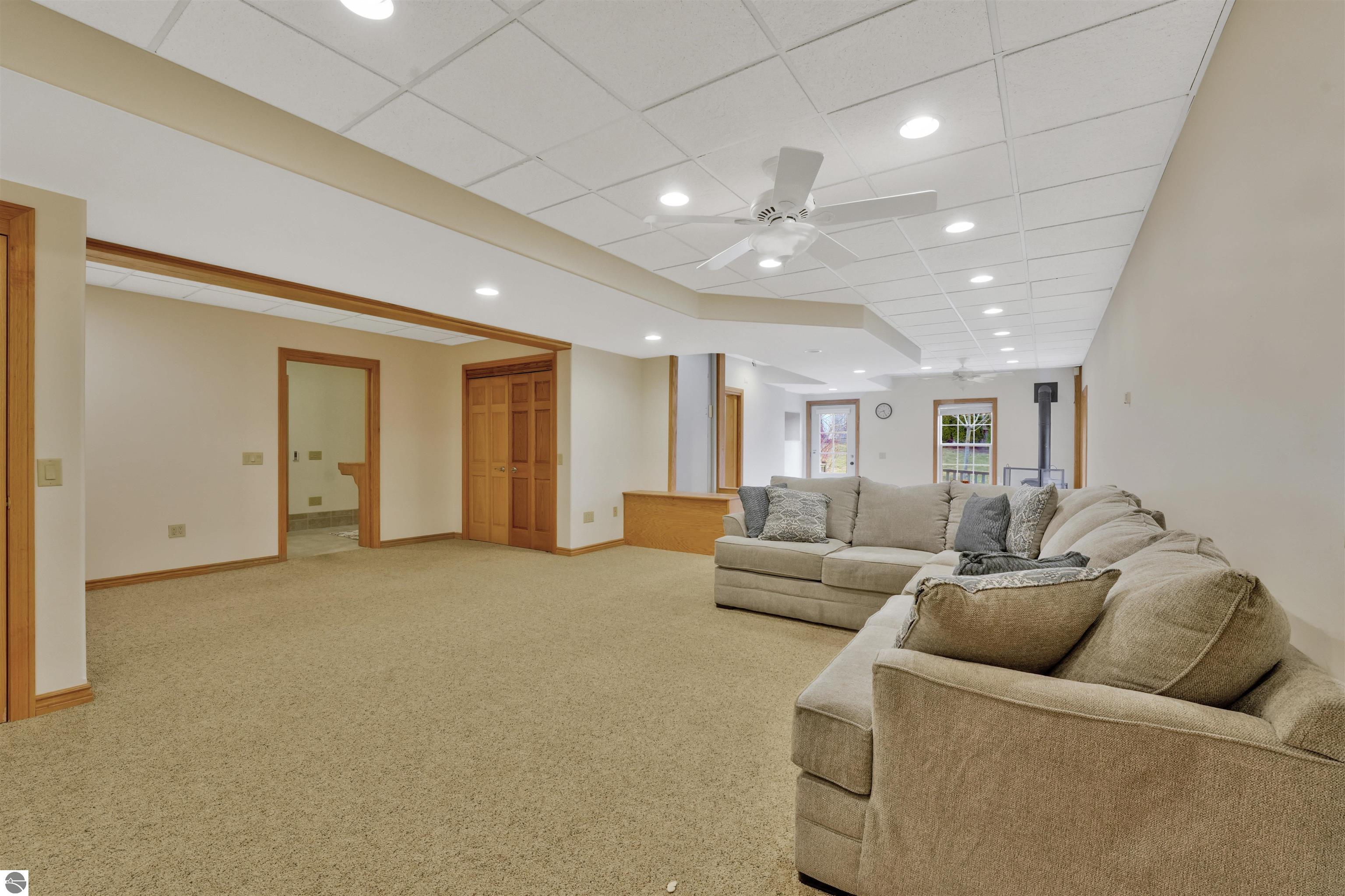 4099 Hidden Creek