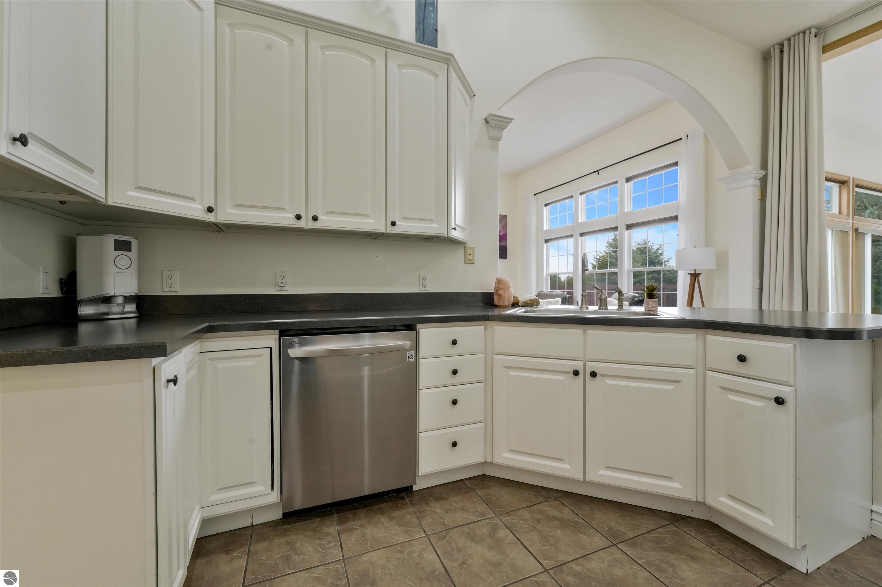 4099 Hidden Creek