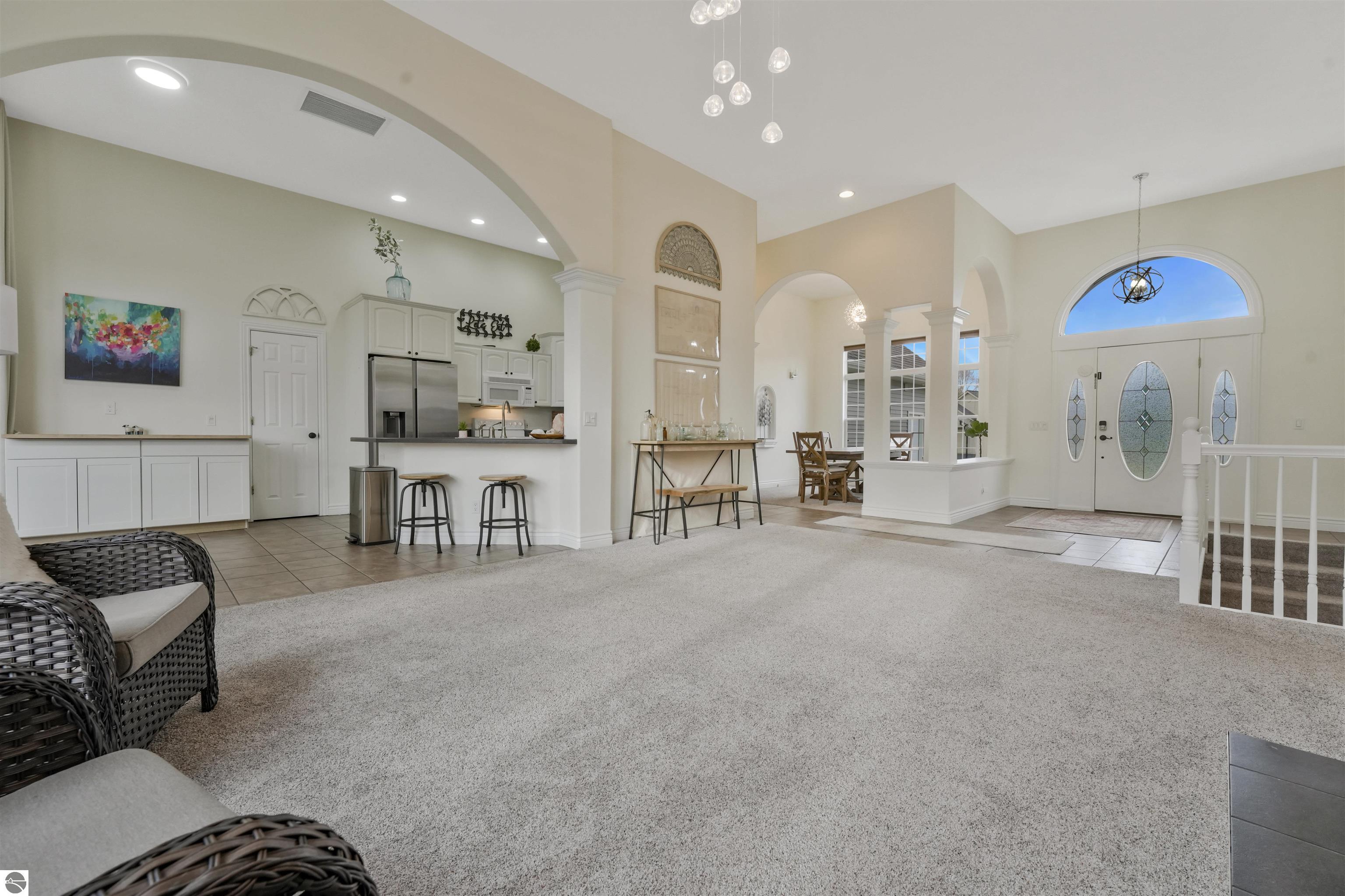 4099 Hidden Creek