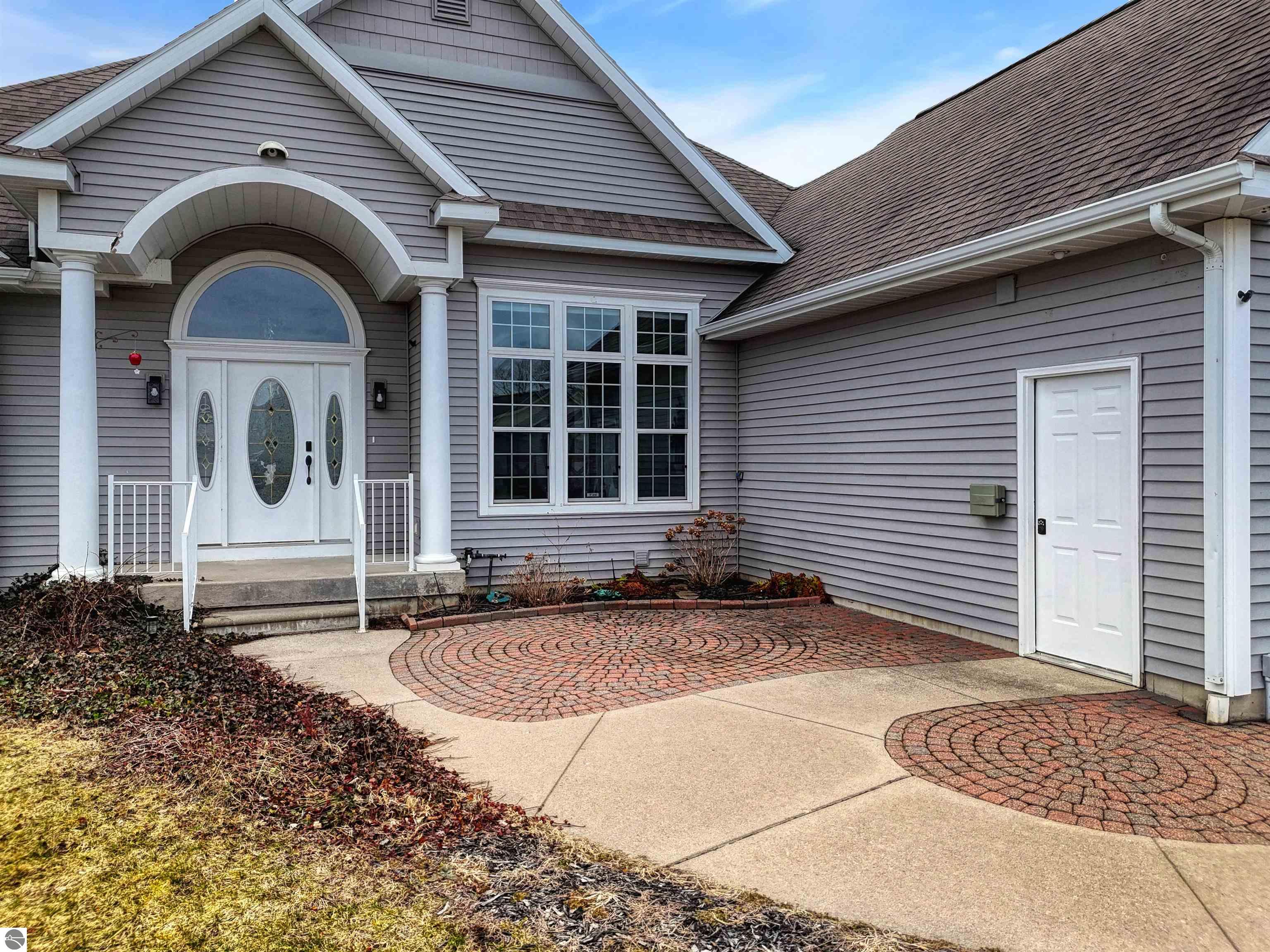 4099 Hidden Creek