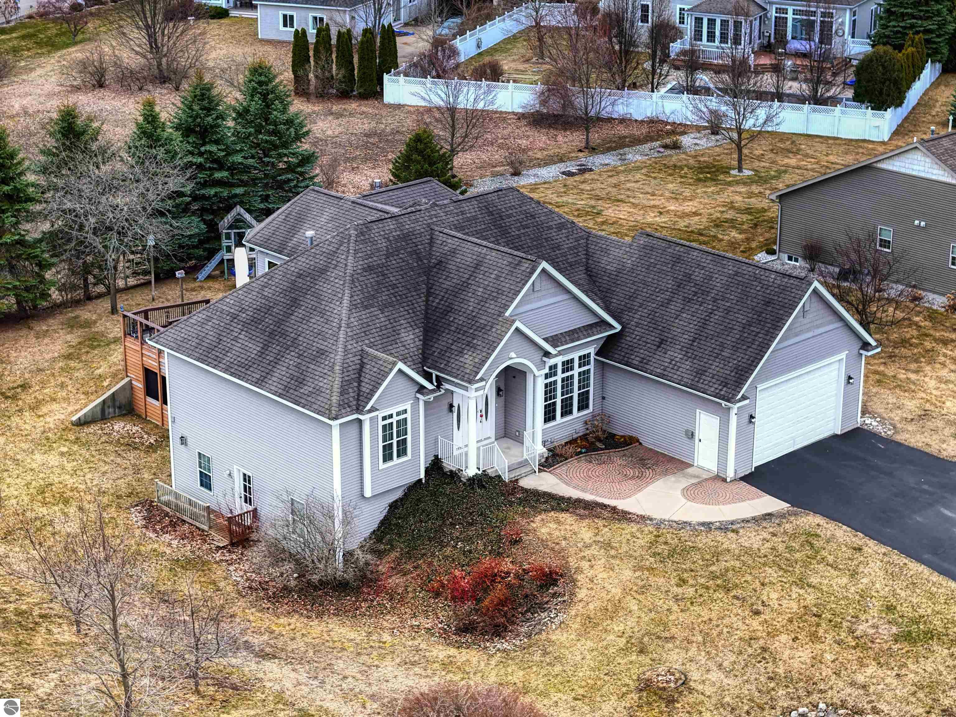 4099 Hidden Creek