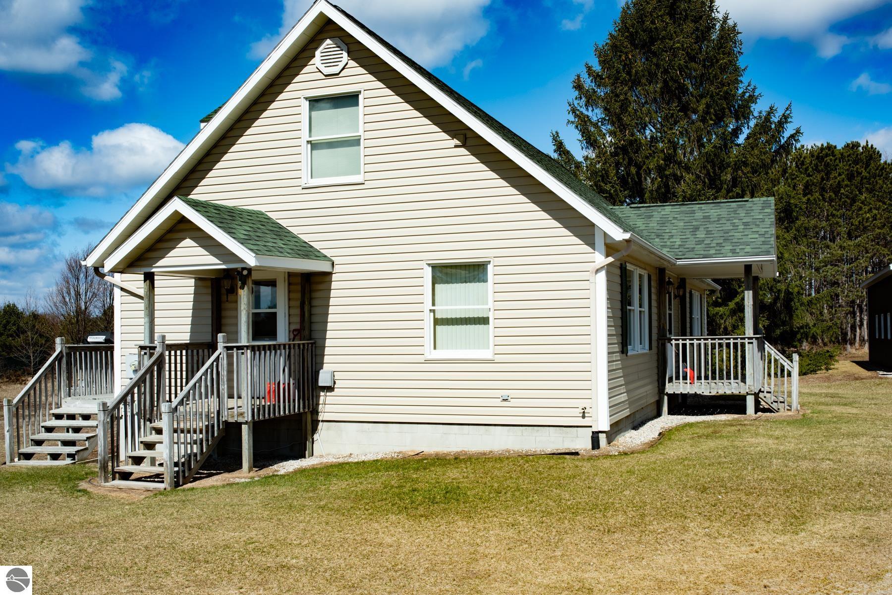 3582 S Good Harbor Trail