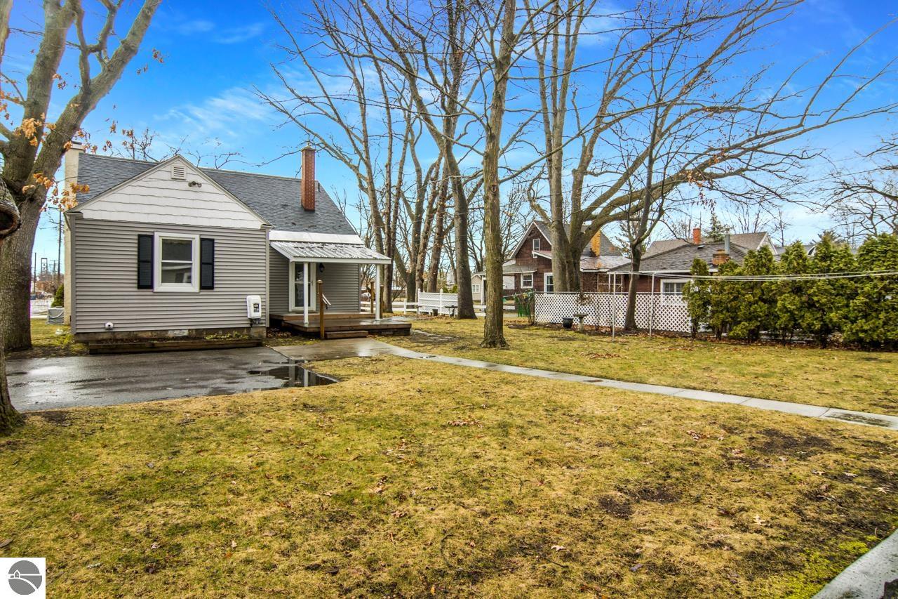 116 E Fifteenth Street