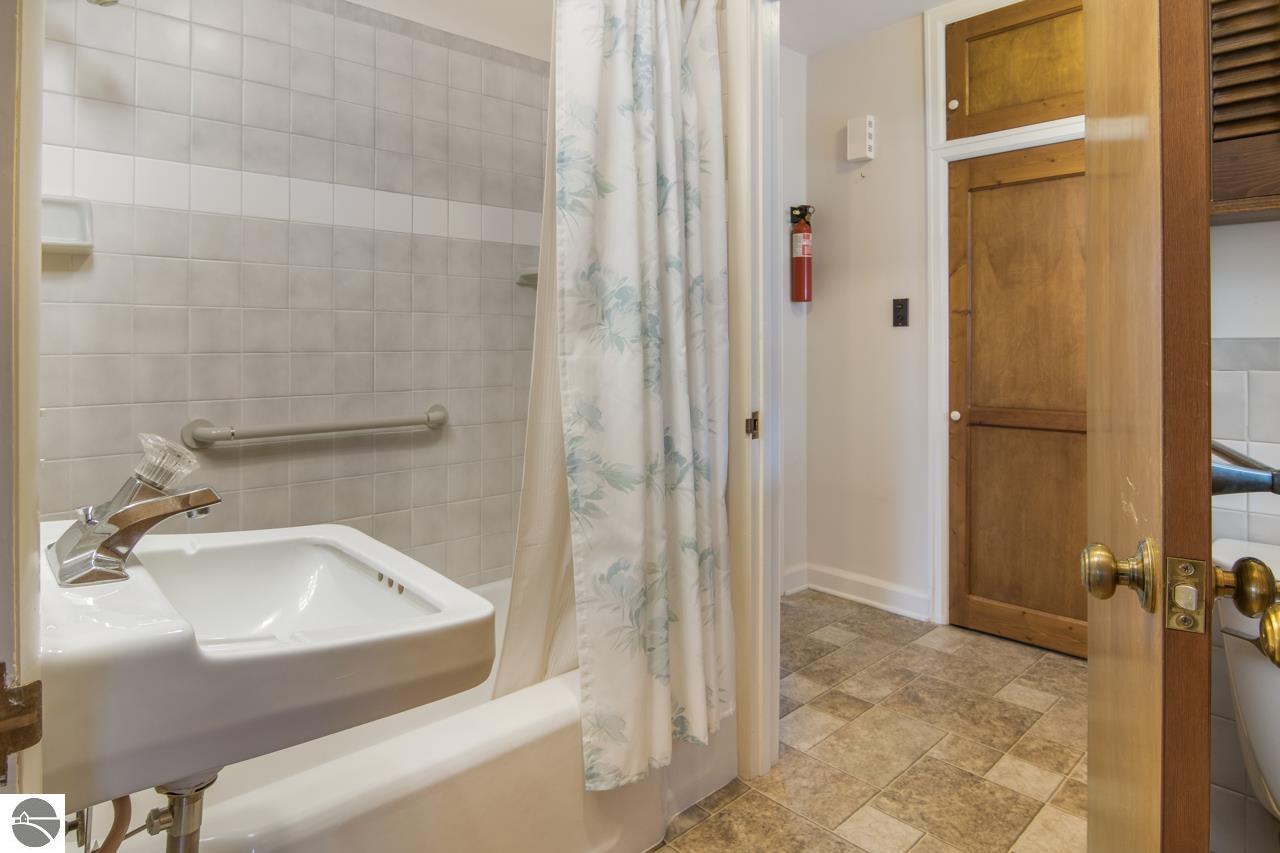 116 E Fifteenth Street