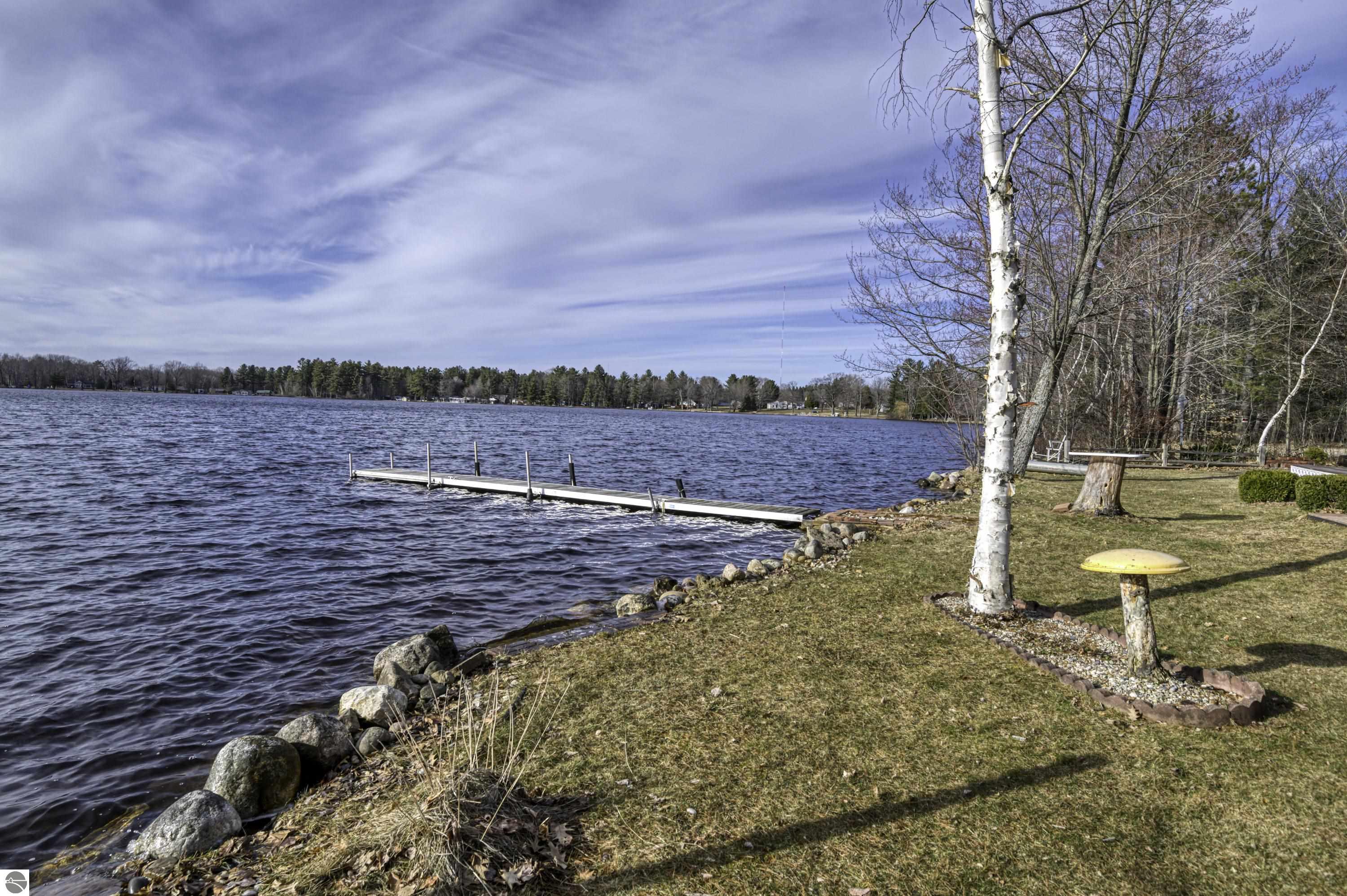 919 Lake Drive