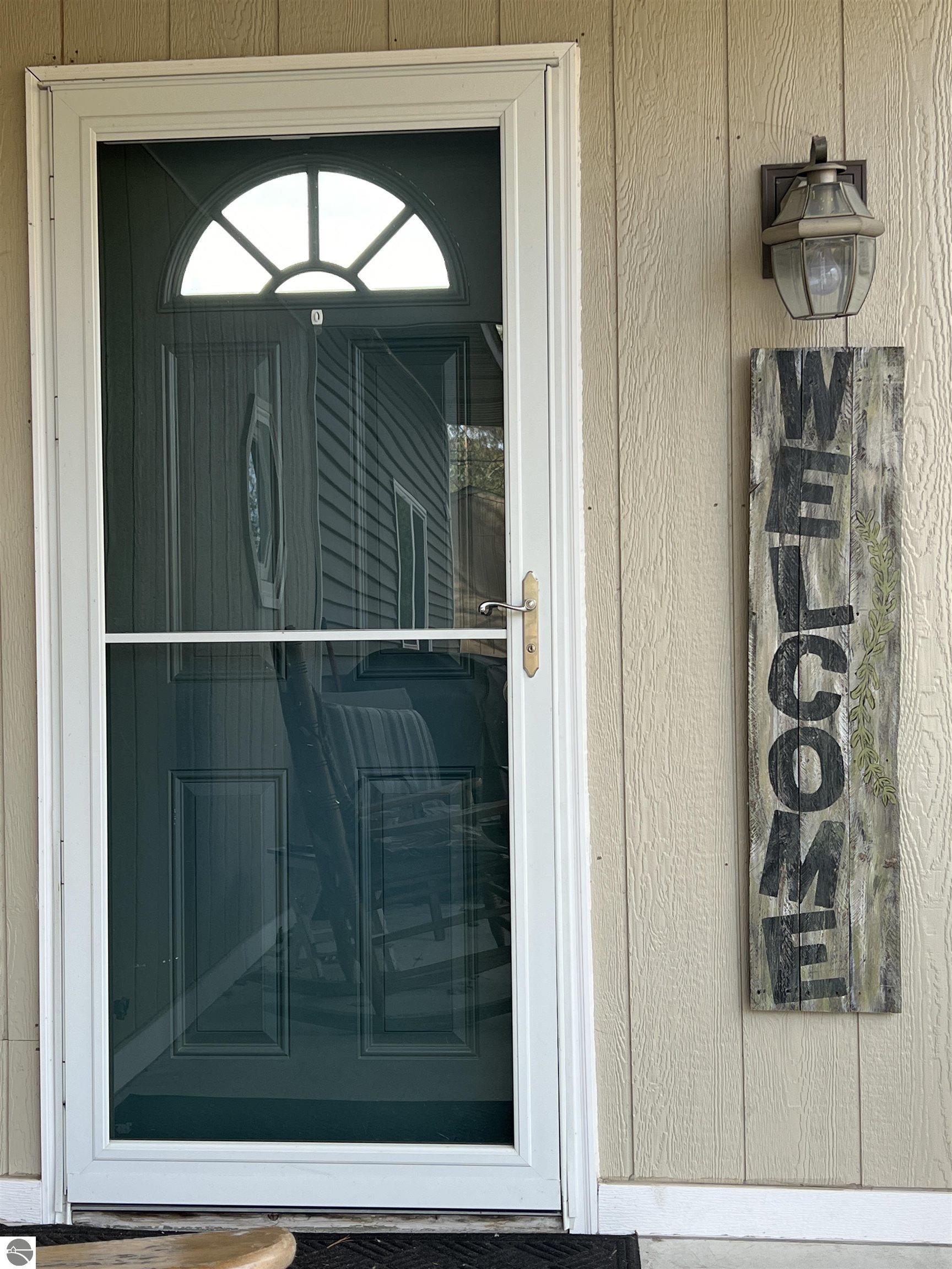 919 Lake Drive