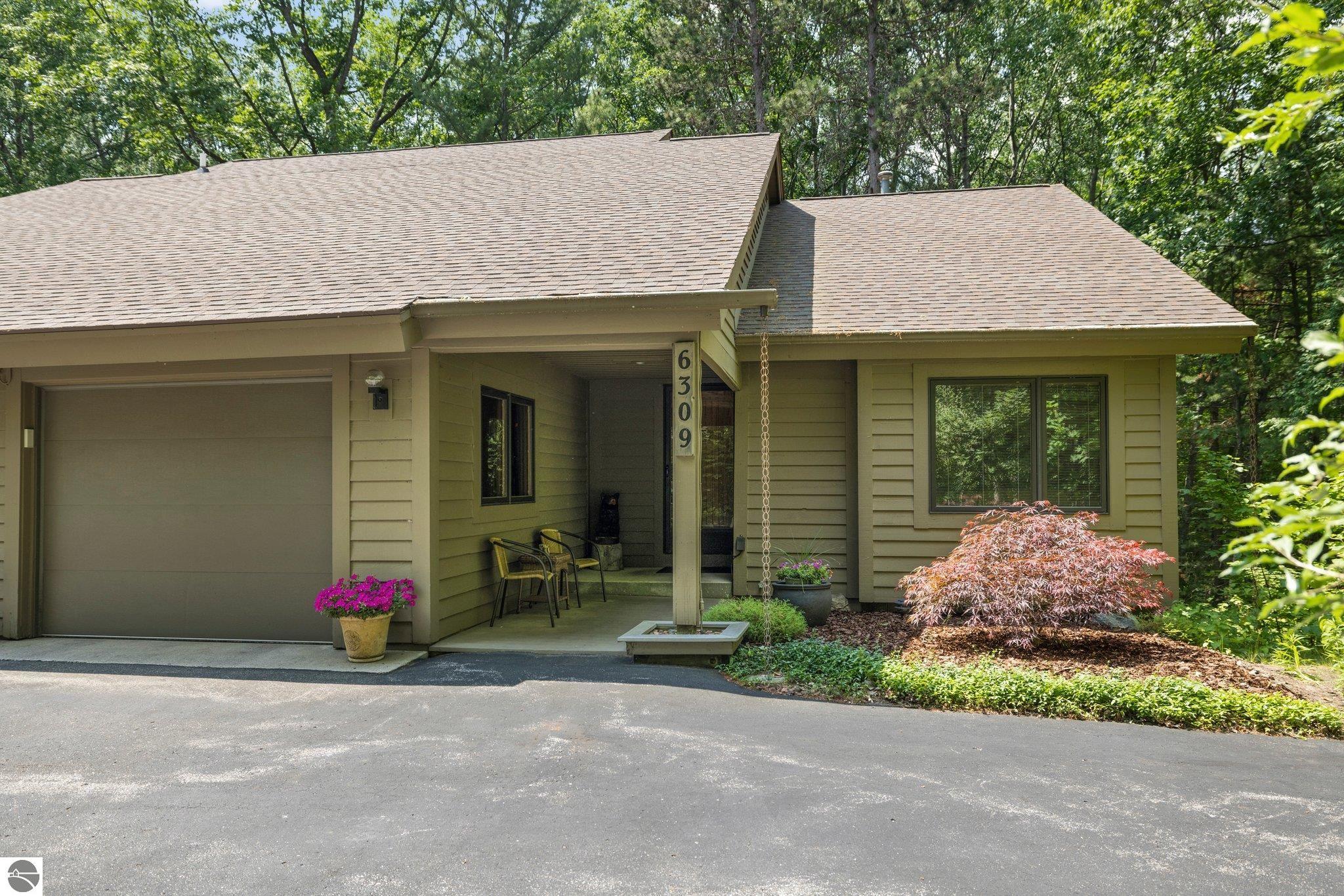 6309 Summit Court