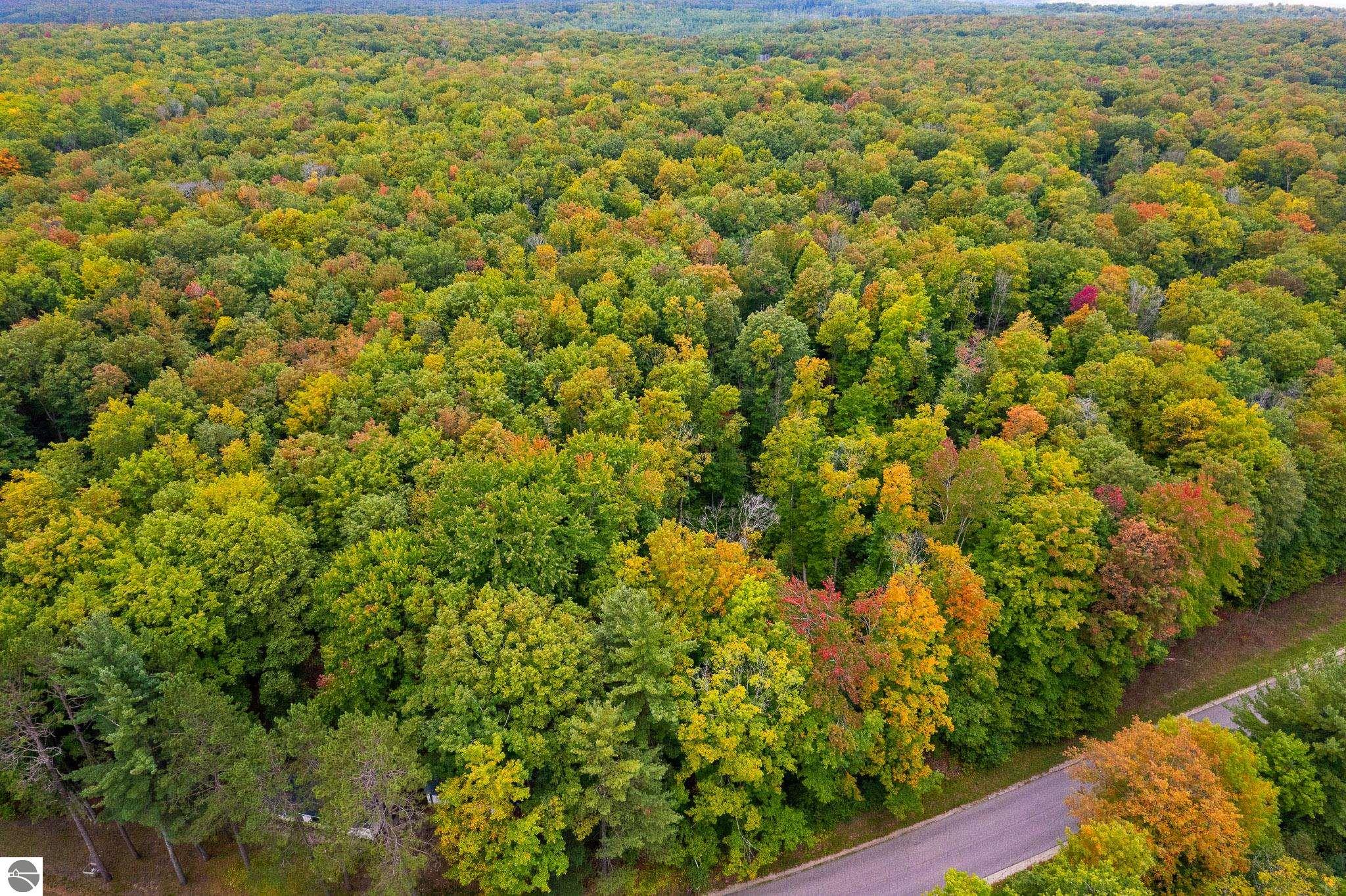 11606 Twin Lake Road, NE