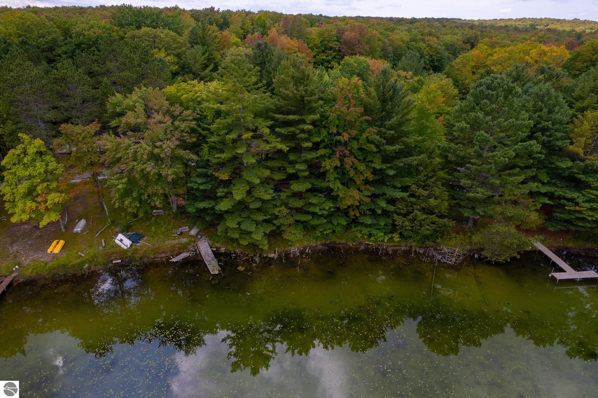 11606 Twin Lake Road, NE