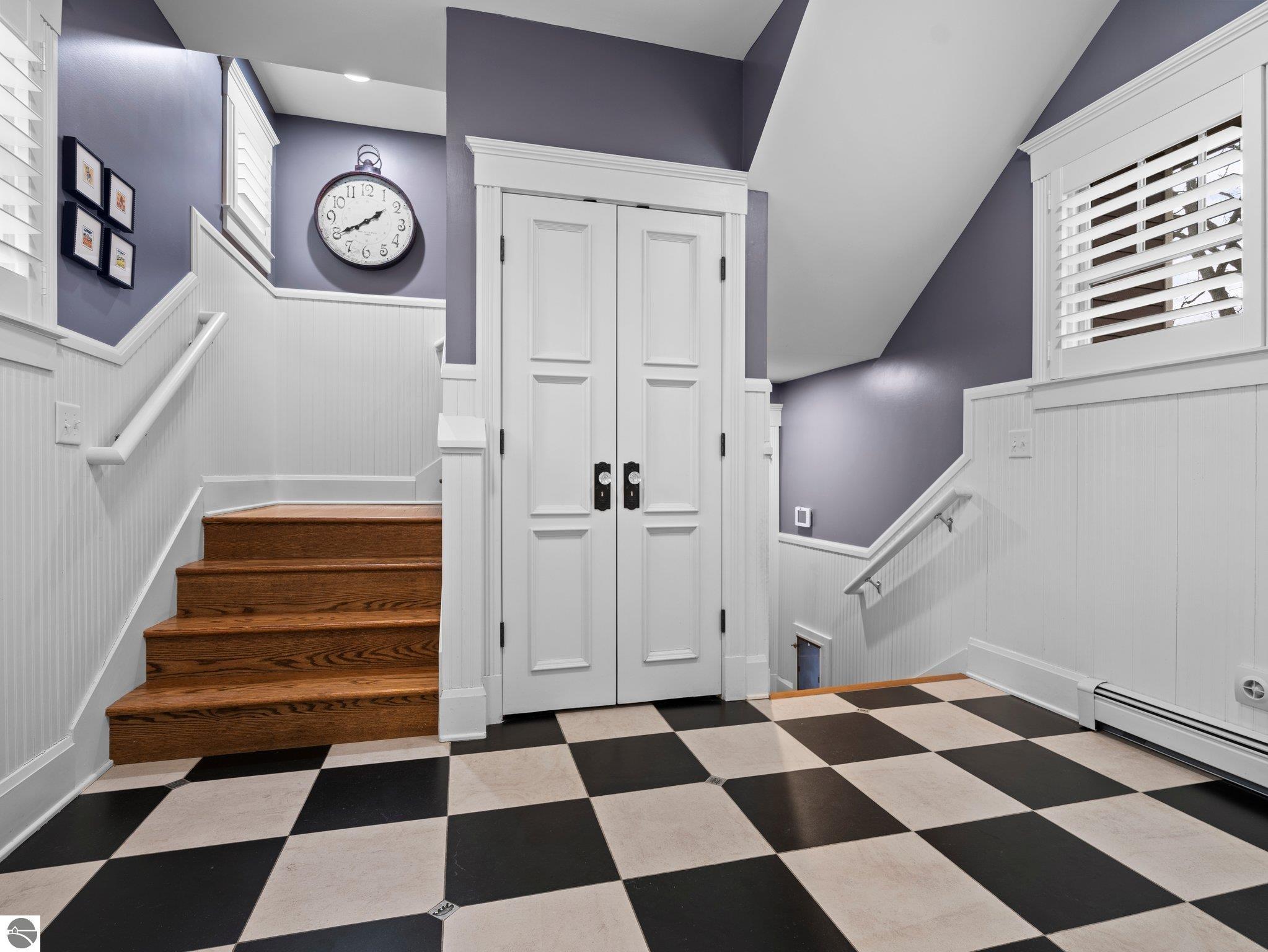 512 Sixth Street