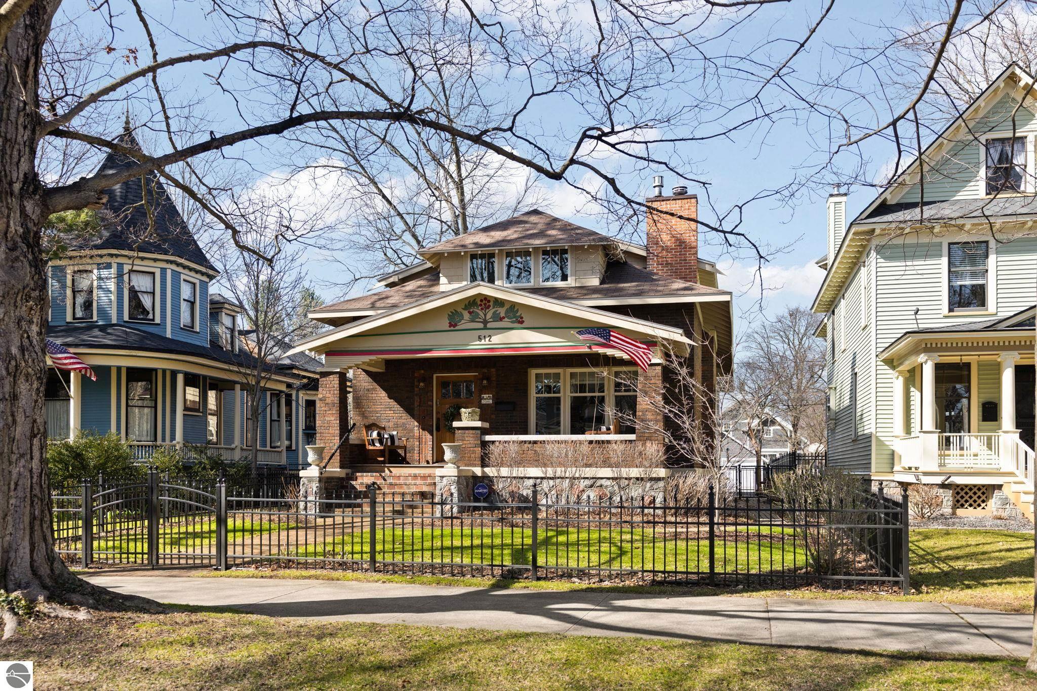 512 Sixth Street