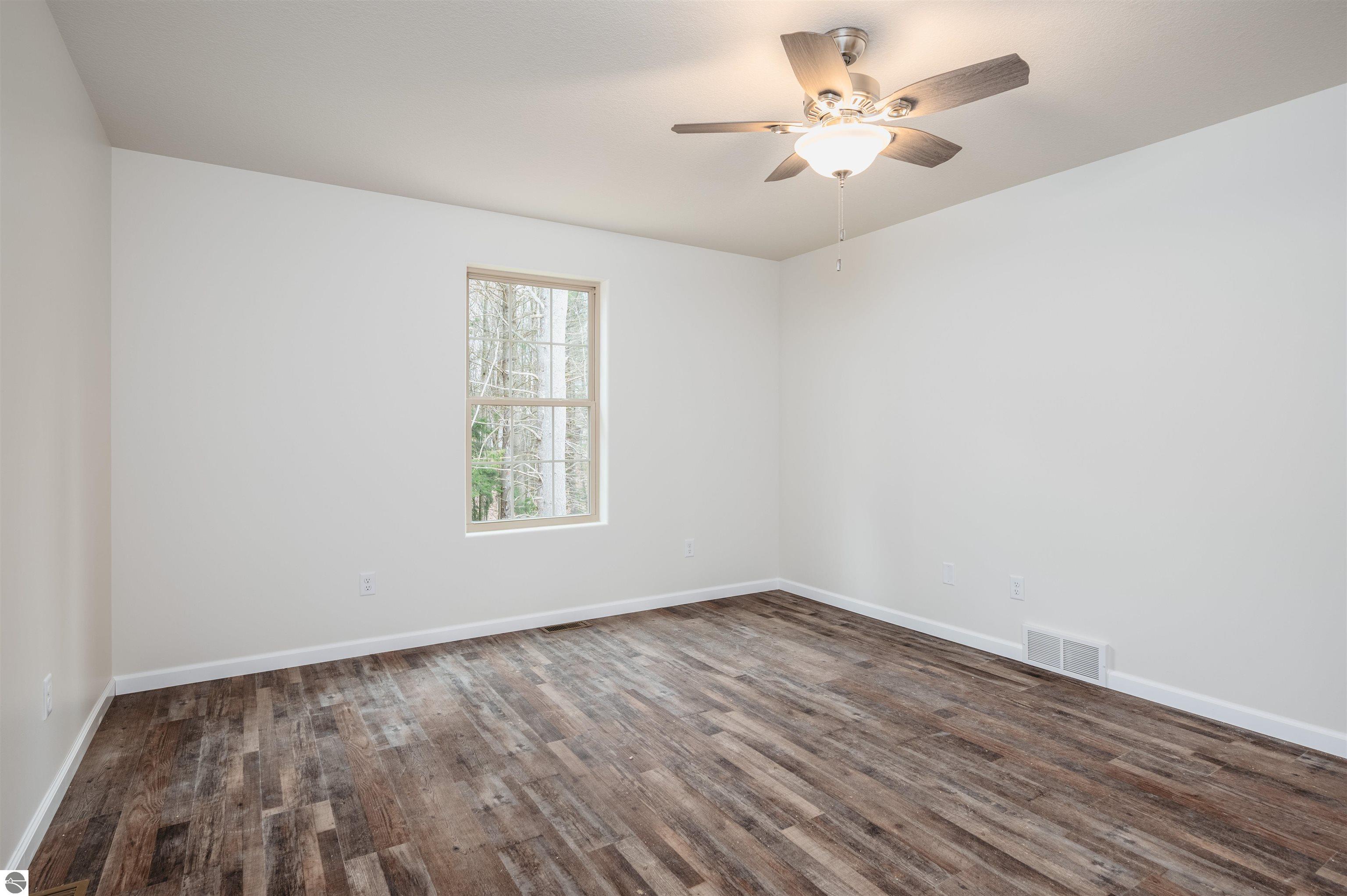 9778 Deer Track Court # 4
