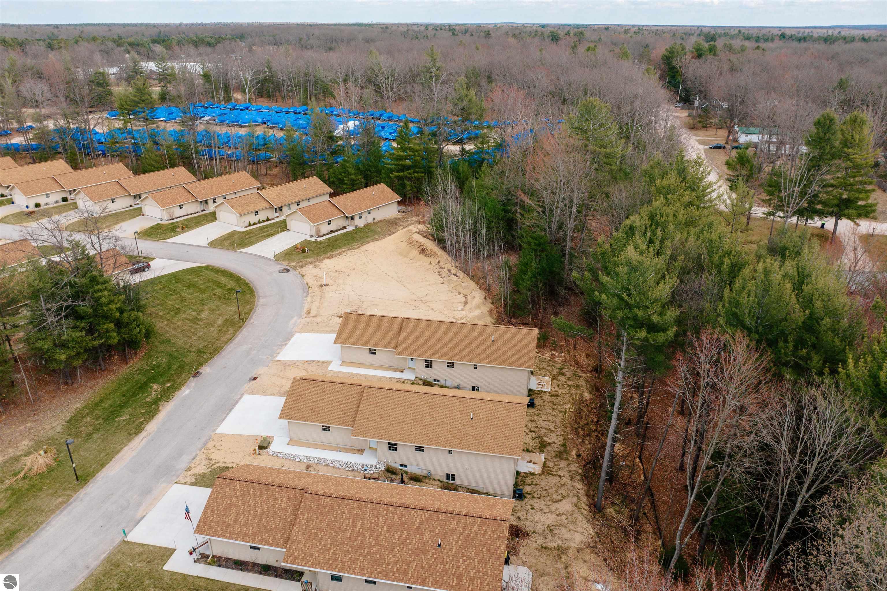 9778 Deer Track Court # 4