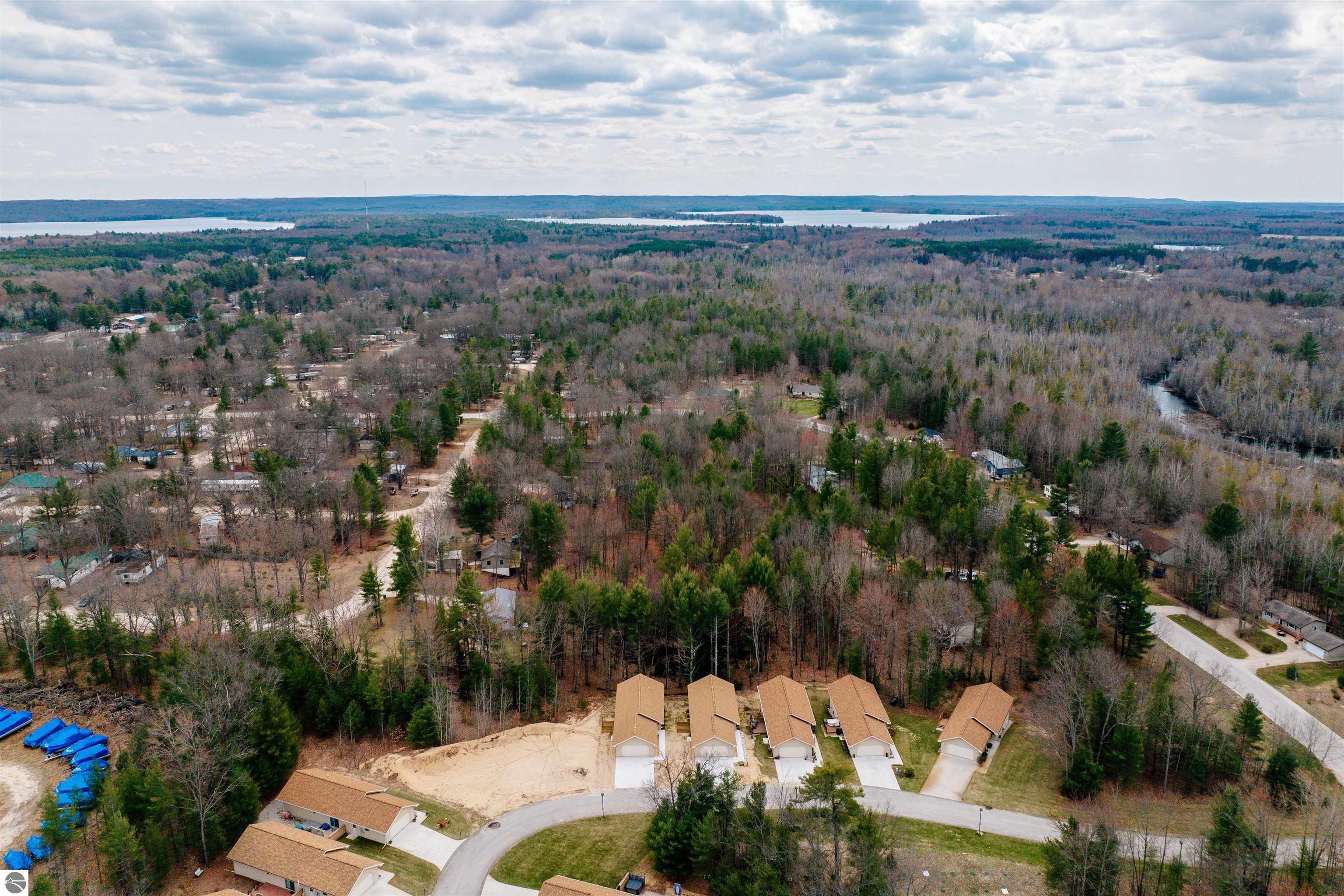 9778 Deer Track Court # 4