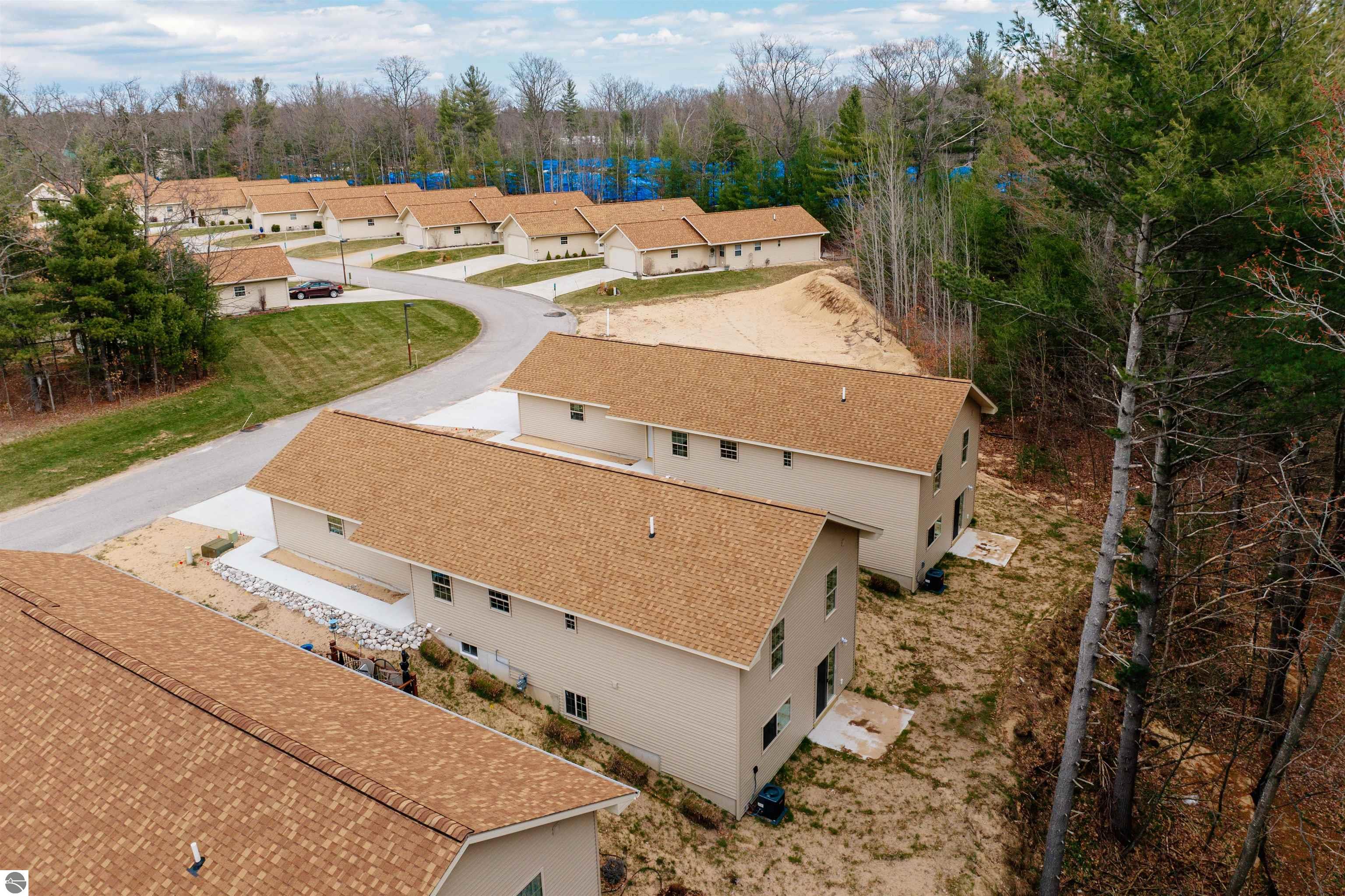 9778 Deer Track Court # 4
