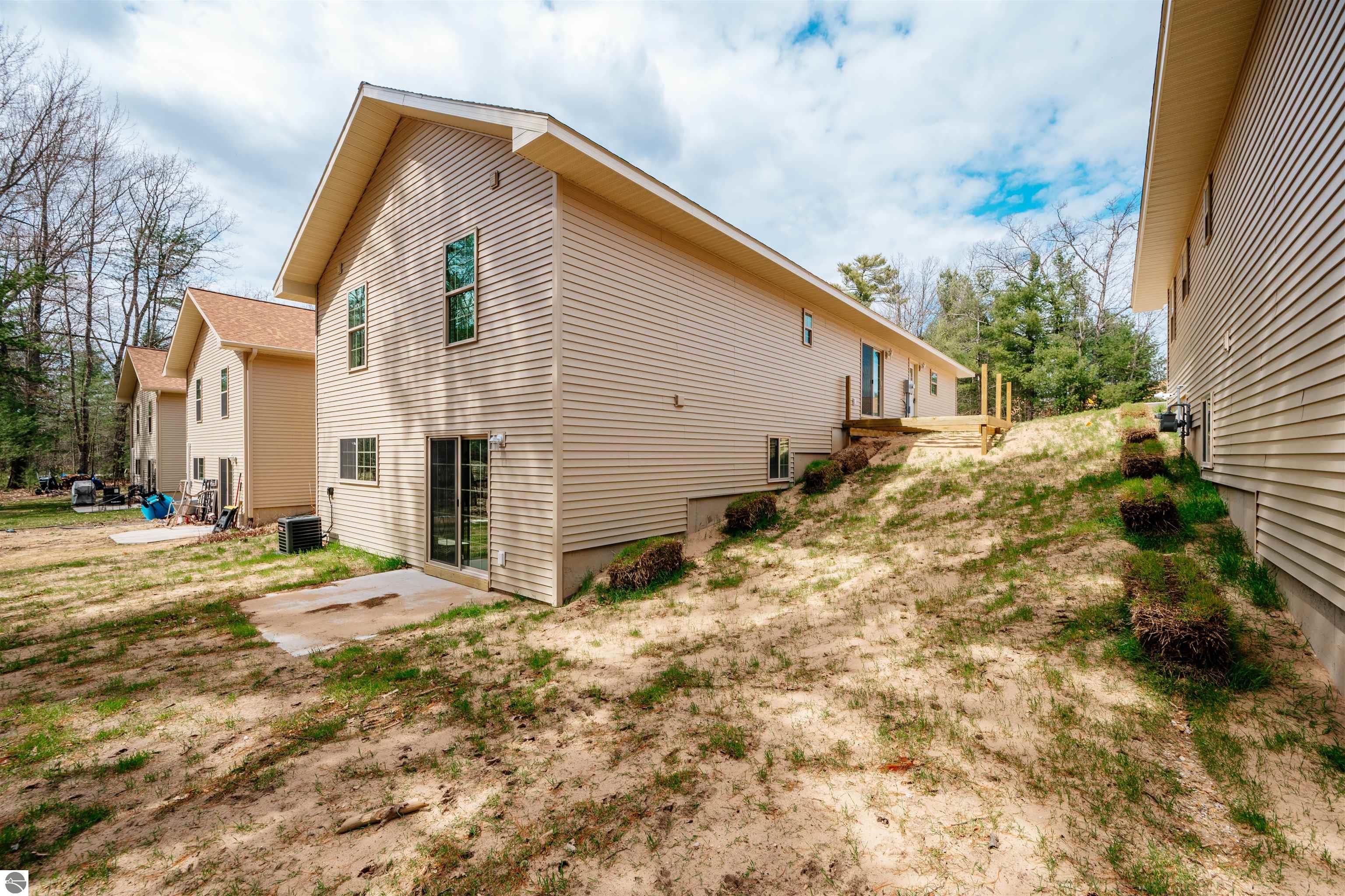9778 Deer Track Court # 4