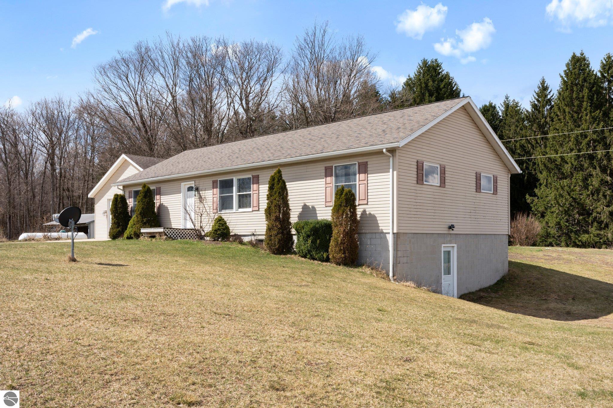 2189 Boardman Road