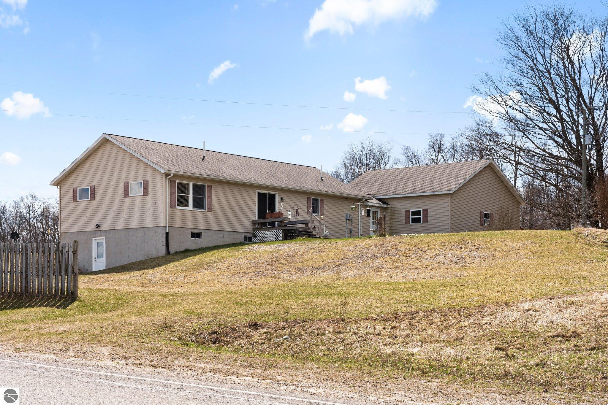 2189 Boardman Road