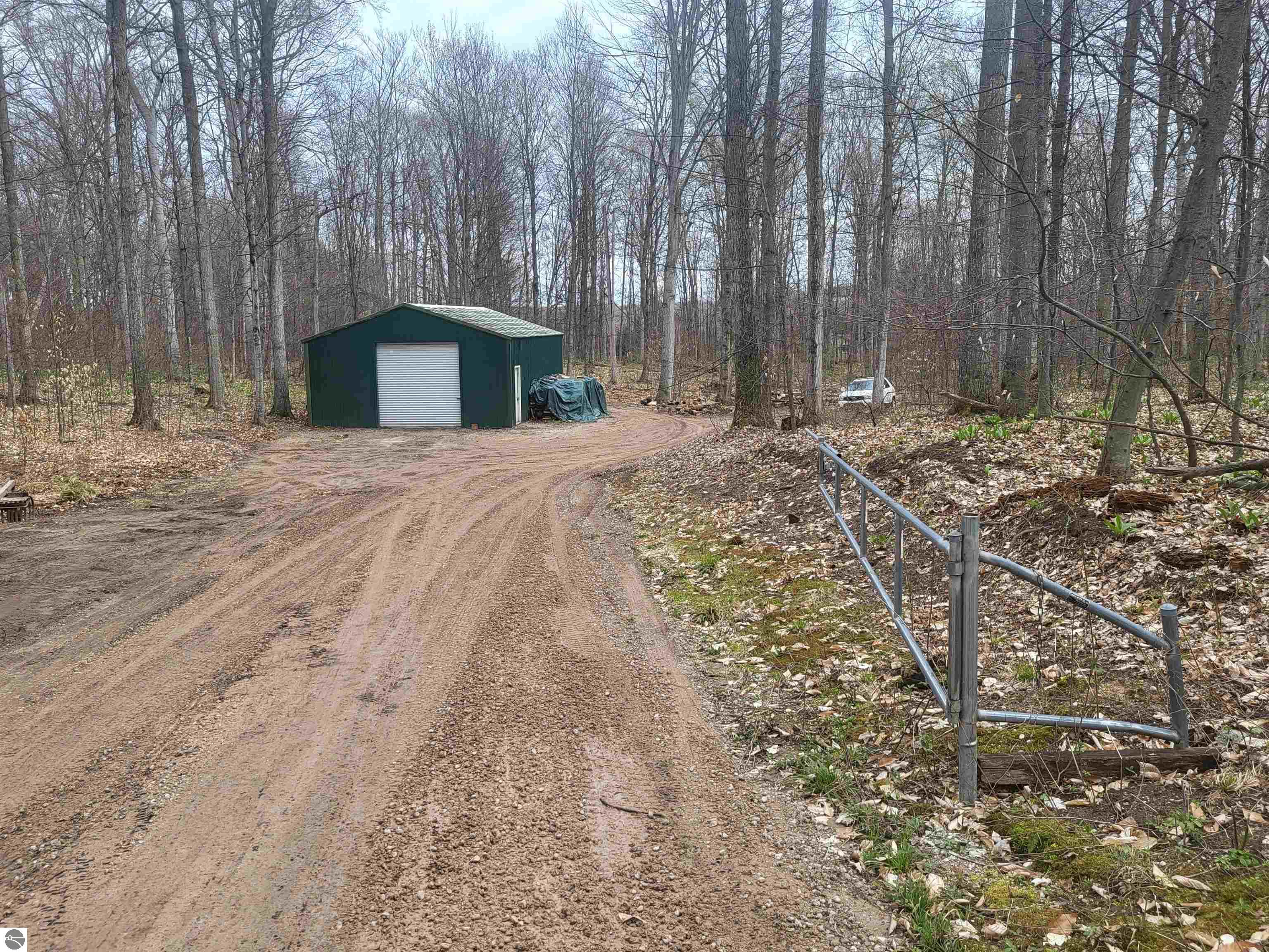 00 Fairview Road