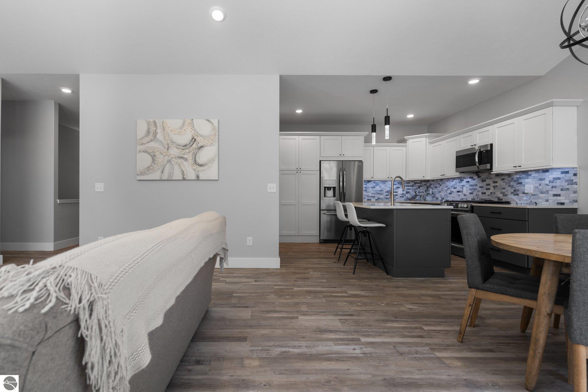 4877 Kodiak Drive