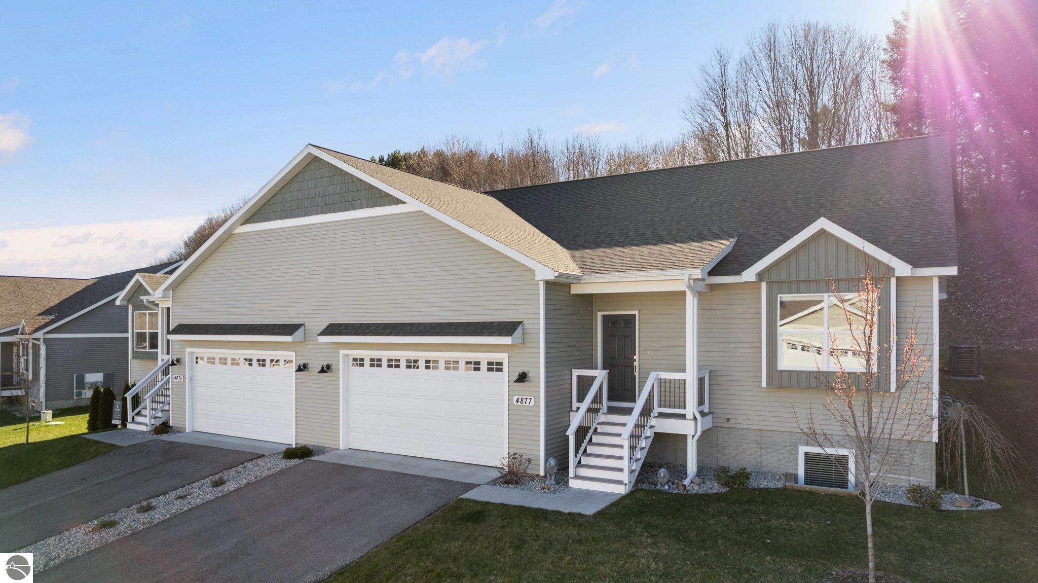 4877 Kodiak Drive