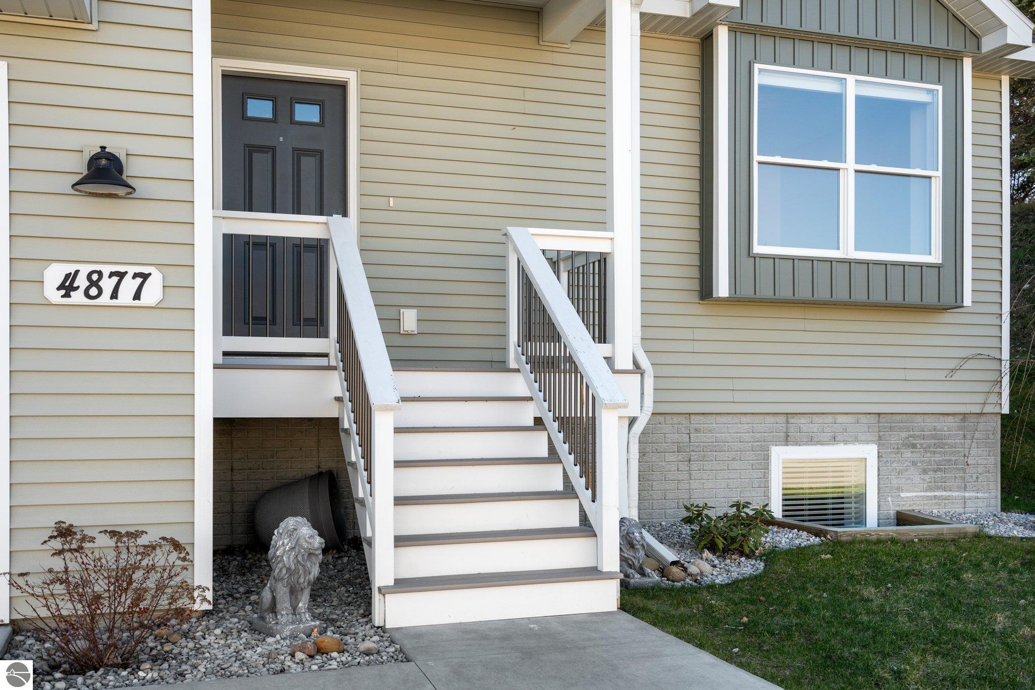 4877 Kodiak Drive