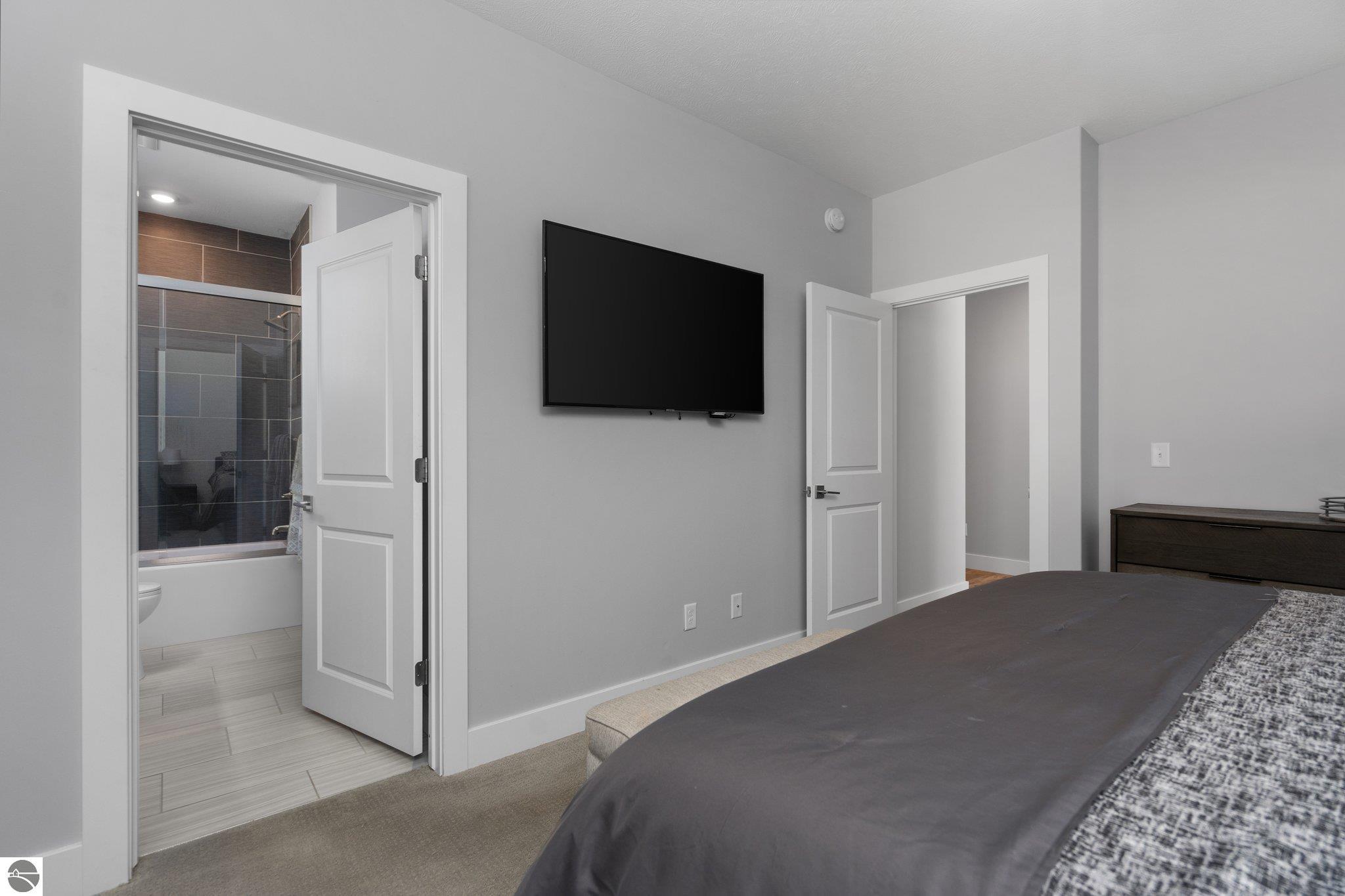 4877 Kodiak Drive