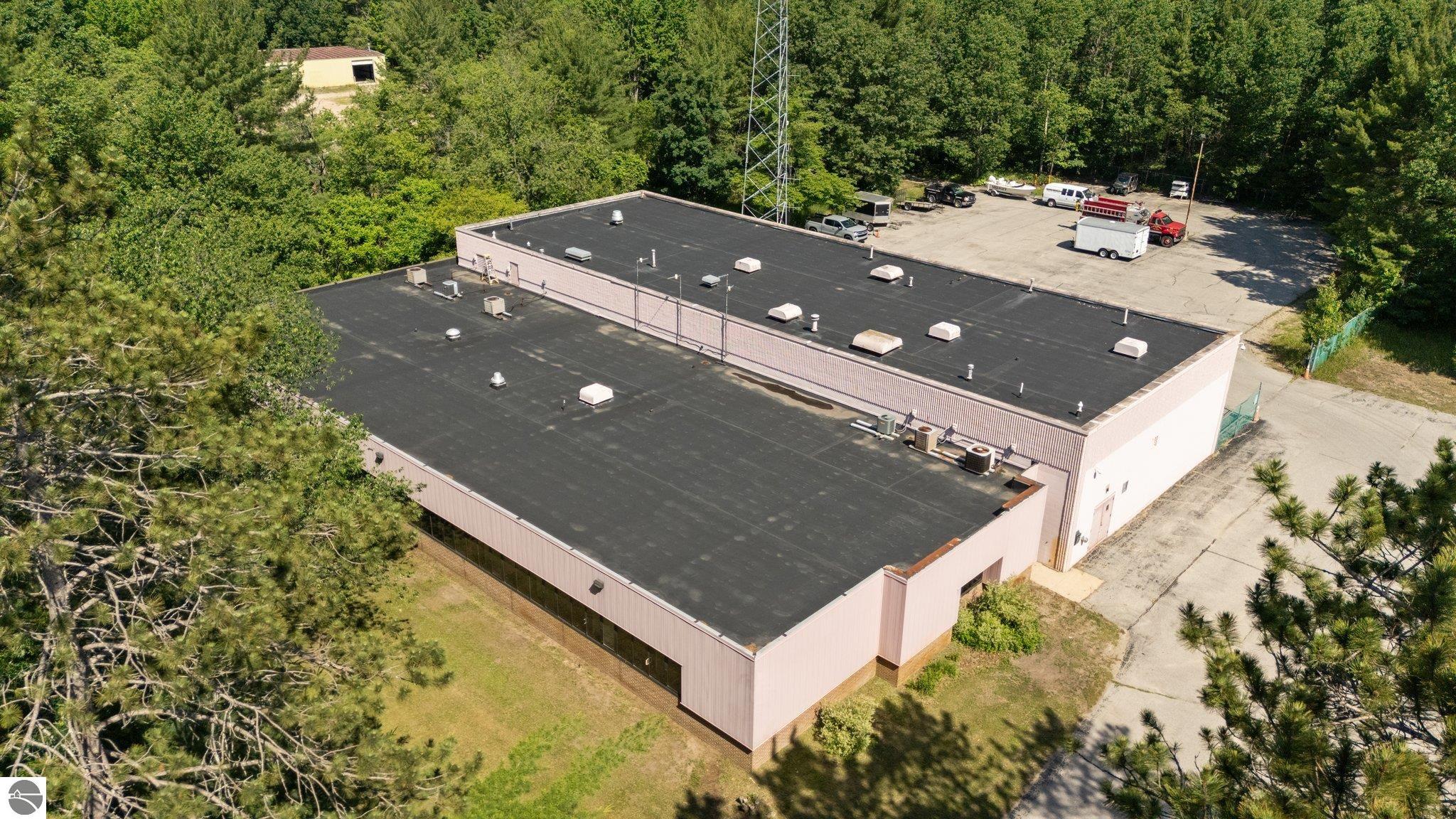 890 Island Lake Road