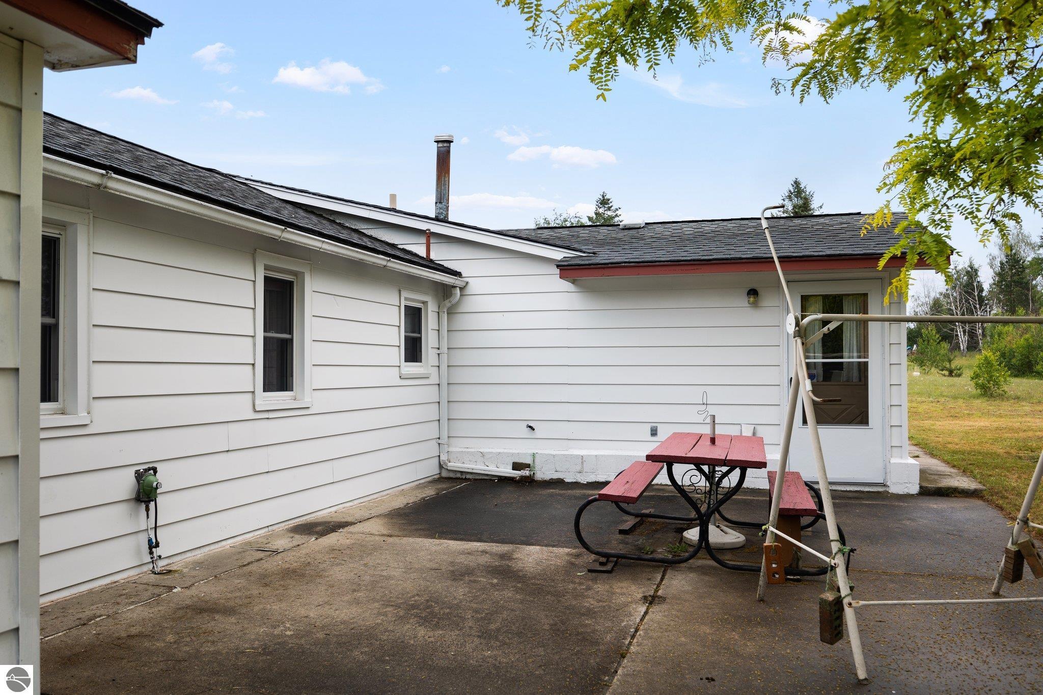1189 SW Boardman Road