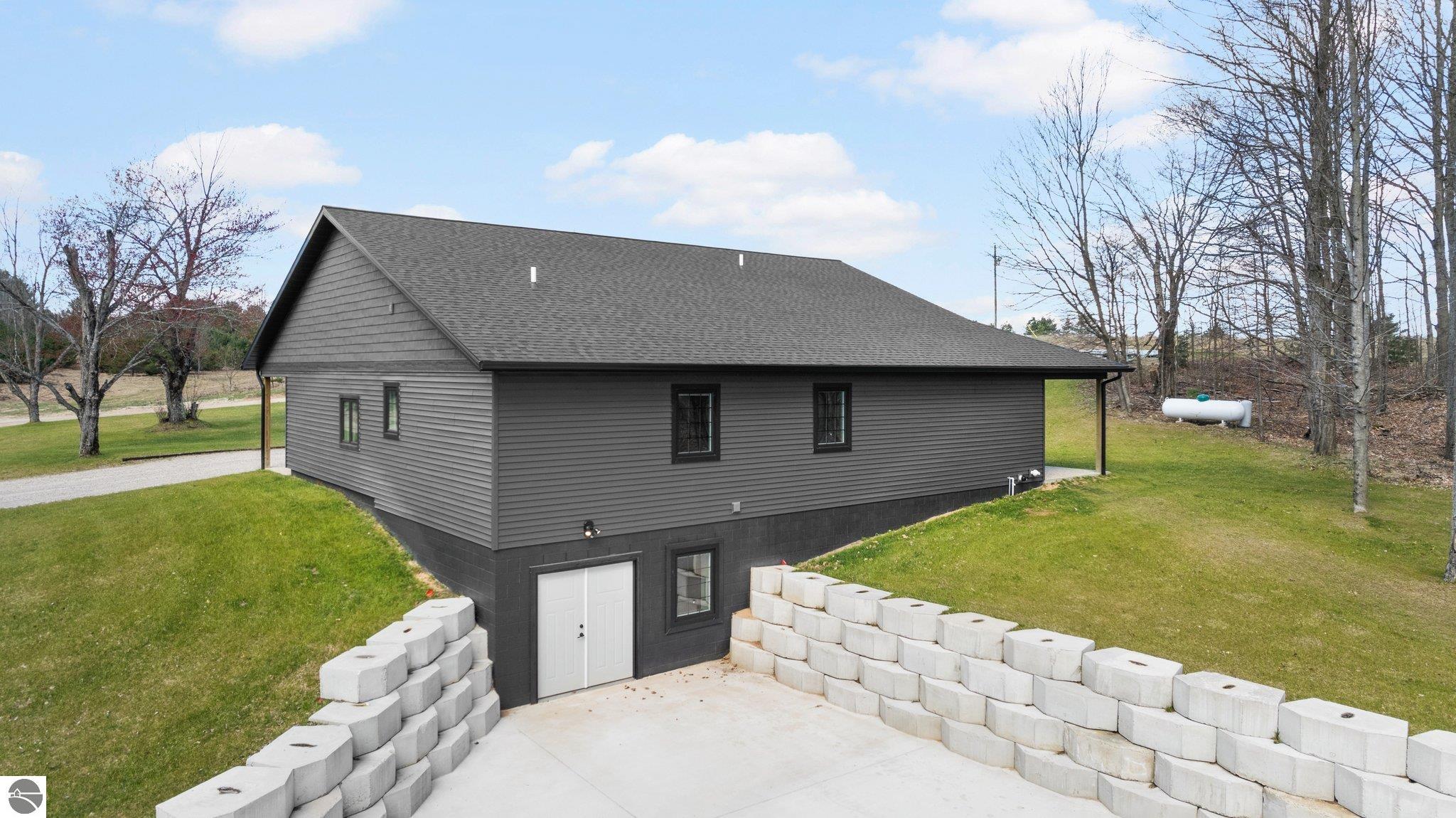 12095 Mueller Road