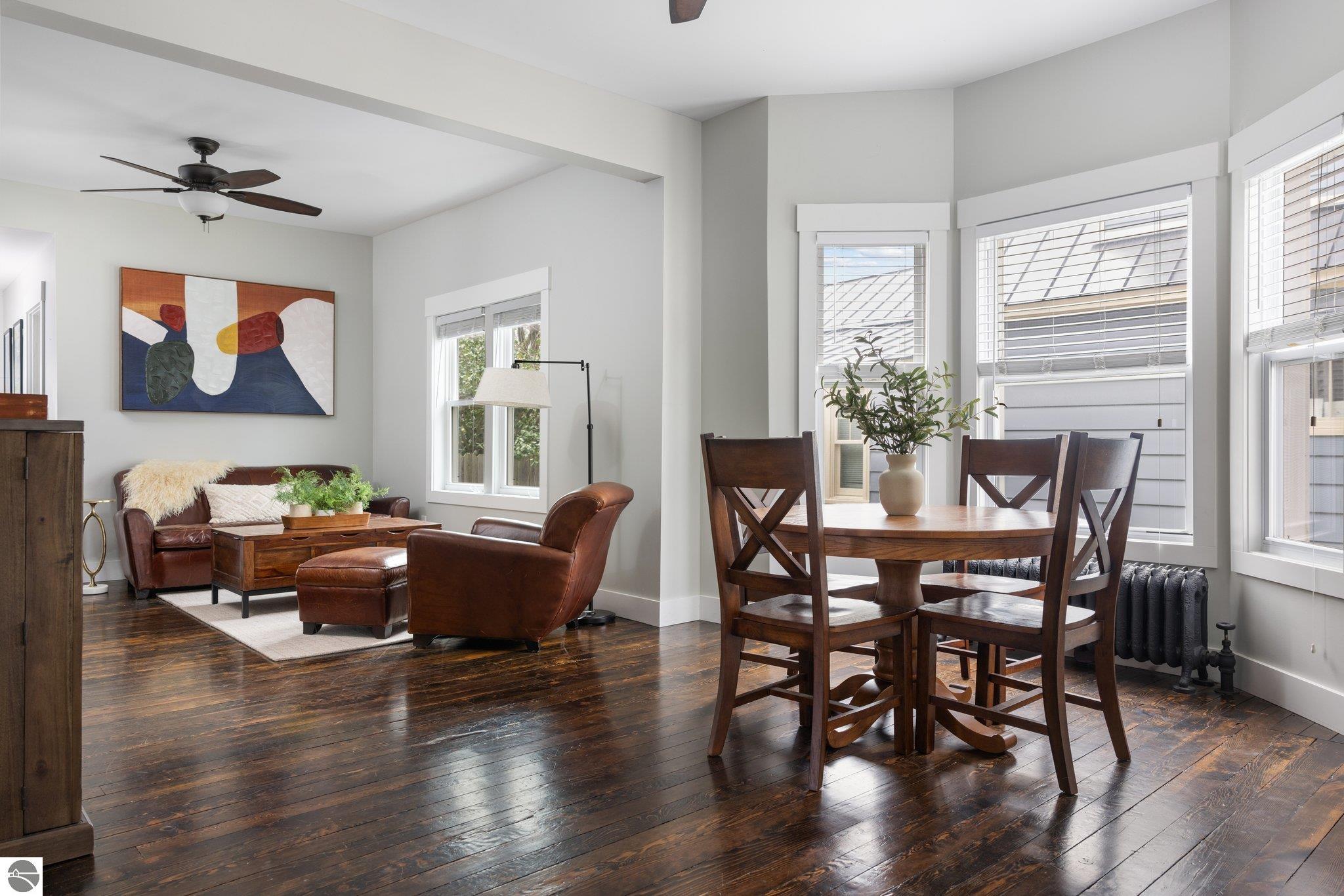 321 W Eleventh Street