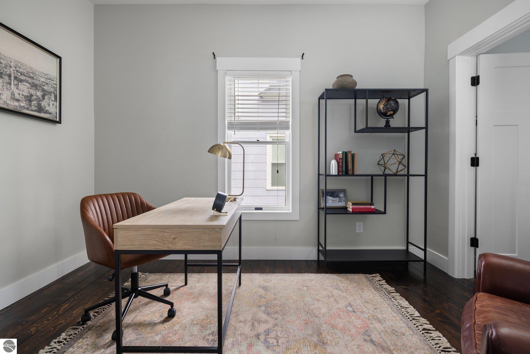 321 W Eleventh Street