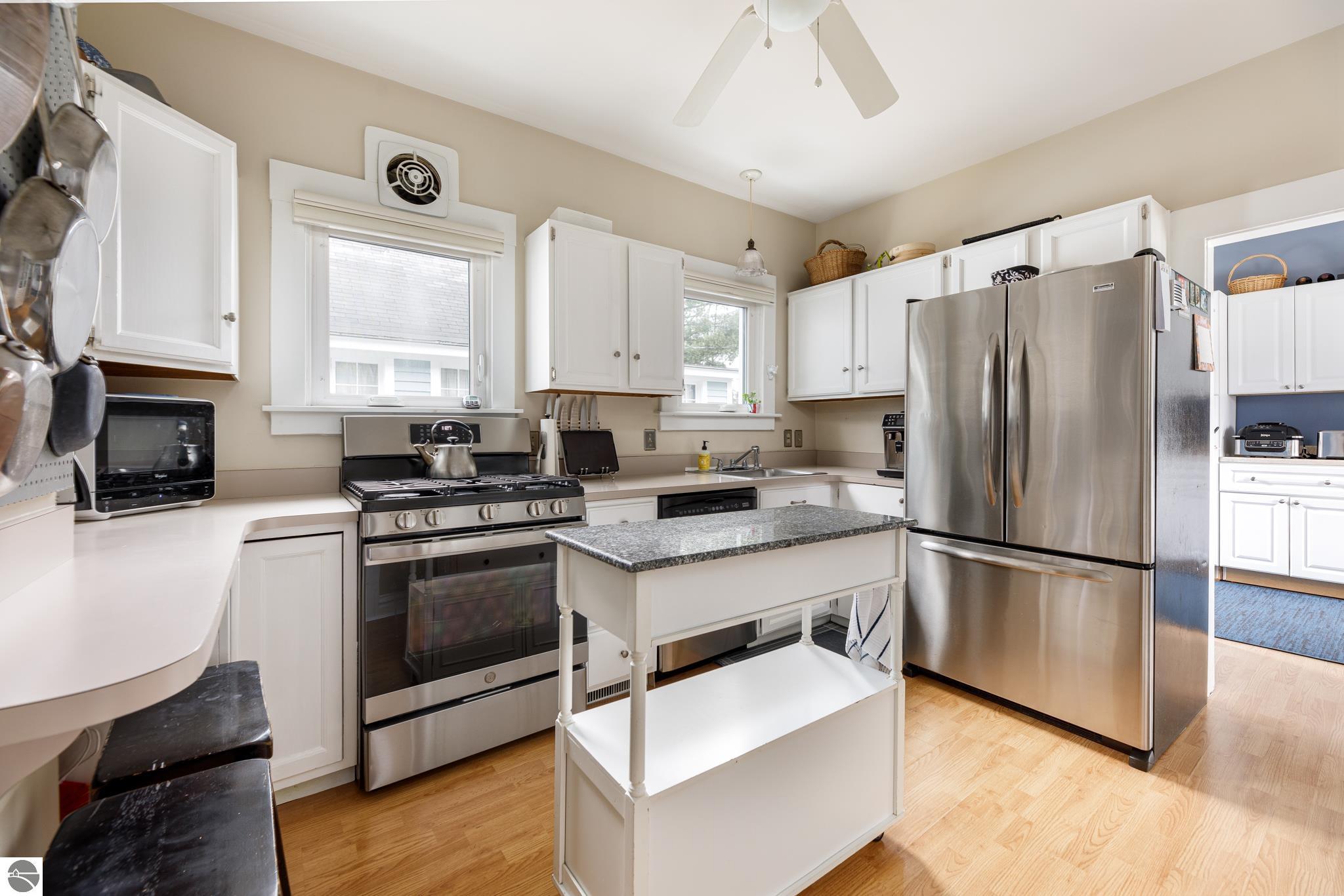 424 W Ninth Street