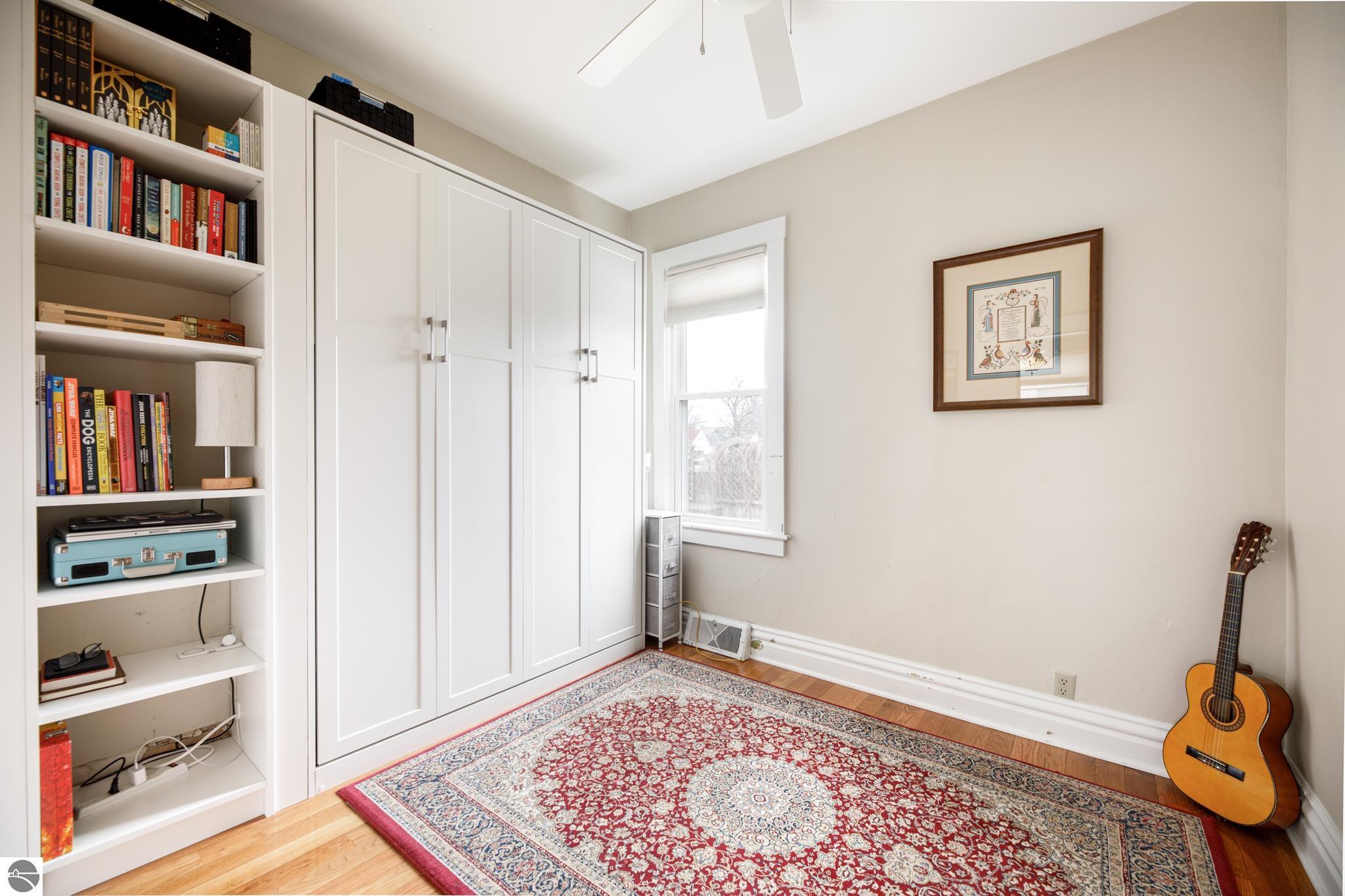 424 W Ninth Street