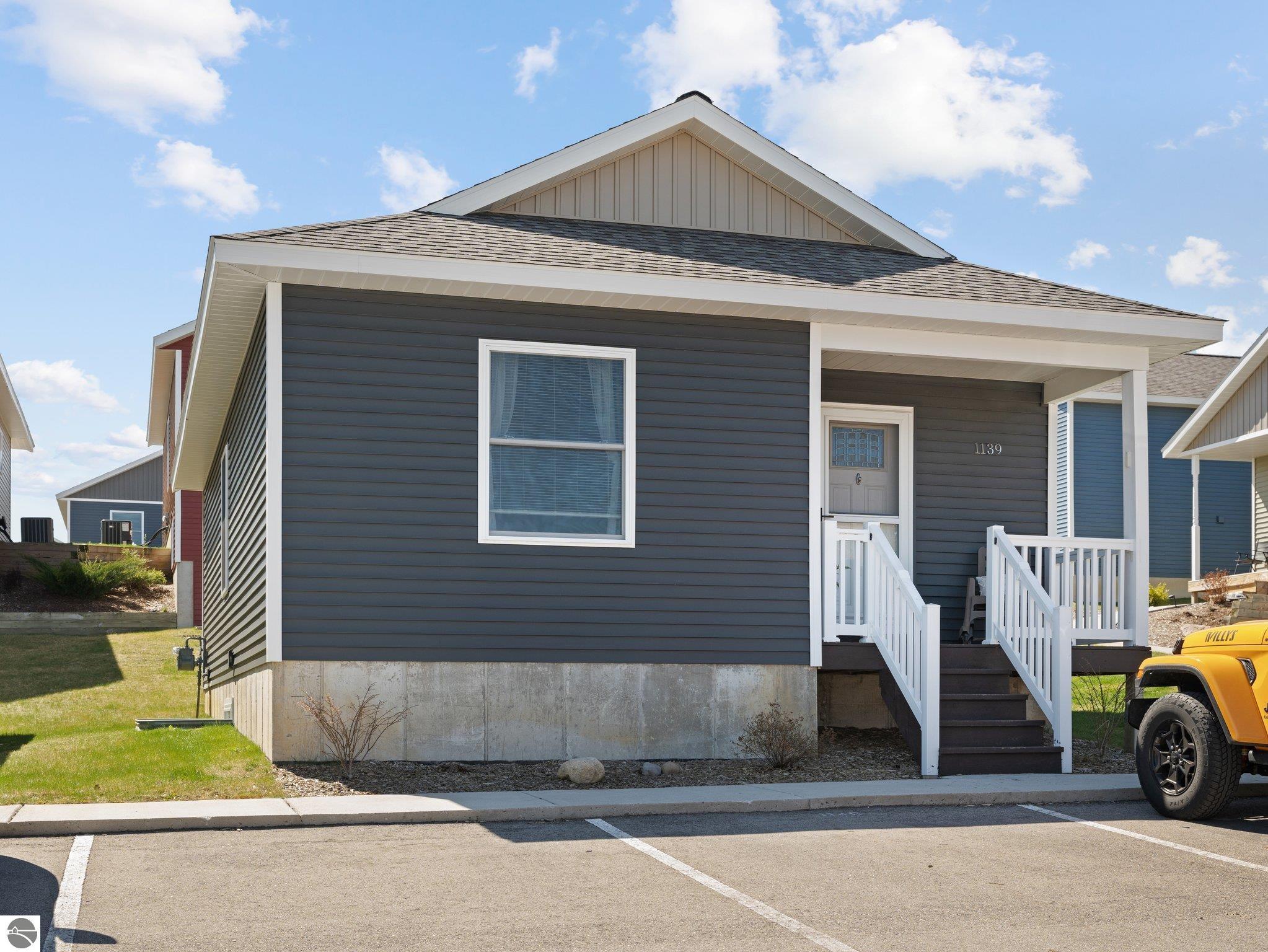 1139 Olive Place