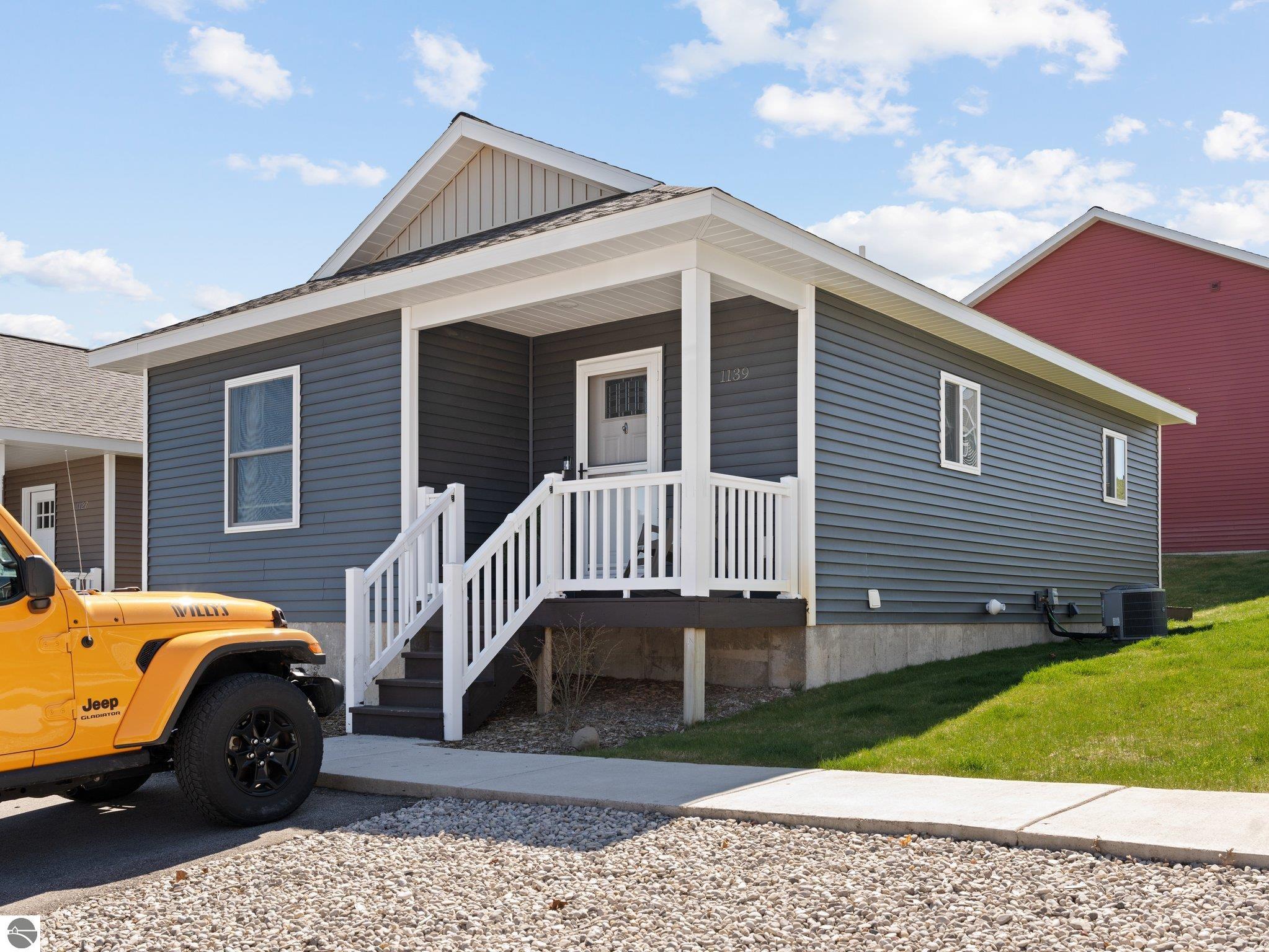 1139 Olive Place