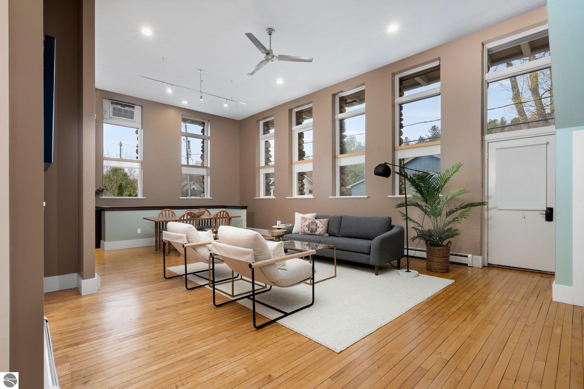 513 N Saint Marys Street # 2