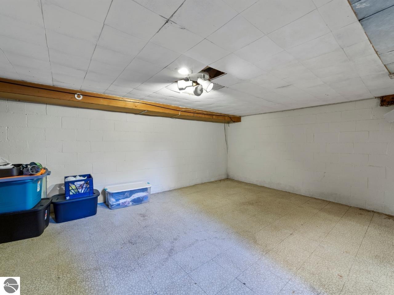 6092 Frankfort Highway