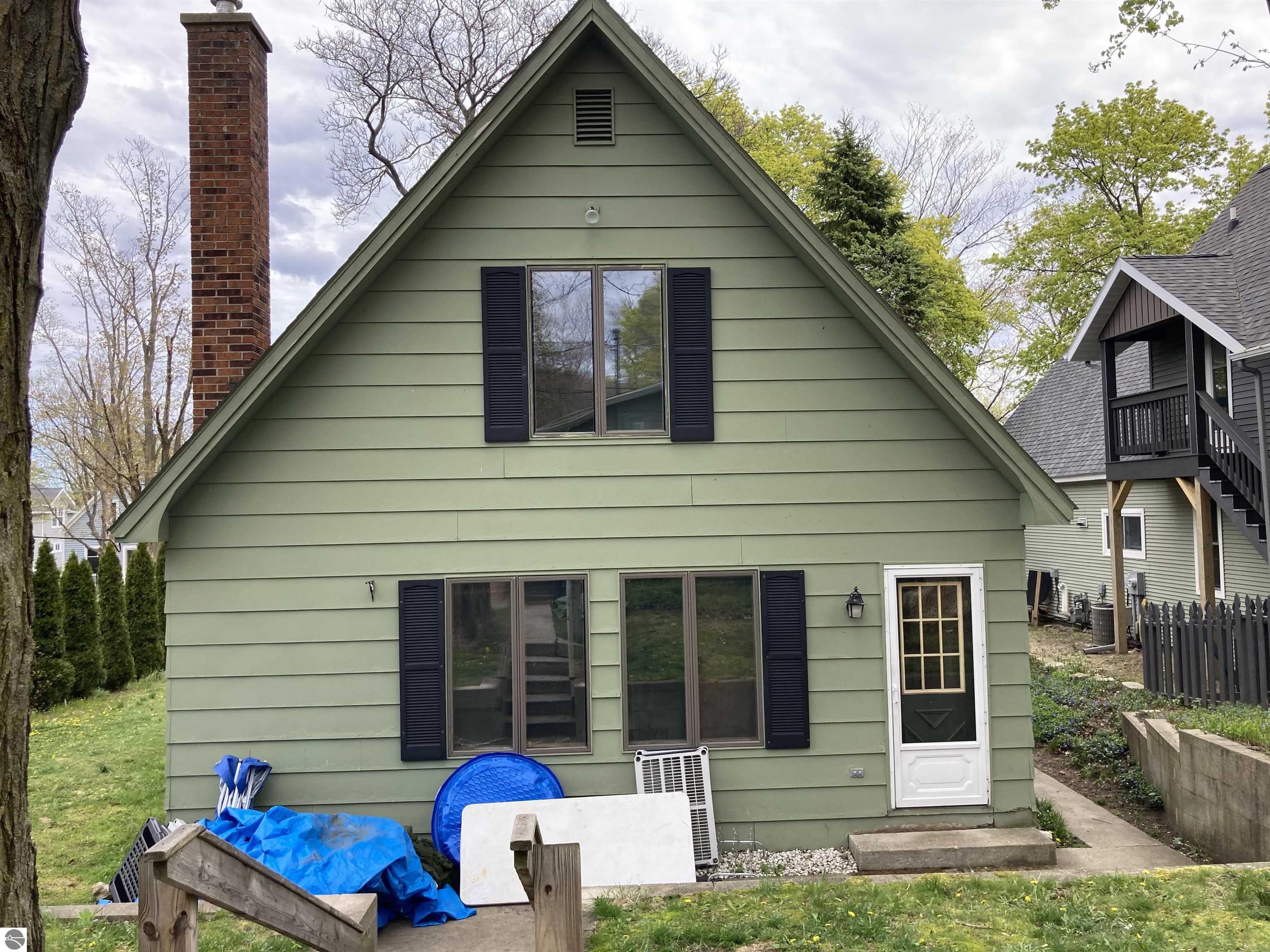 437 Monroe Street