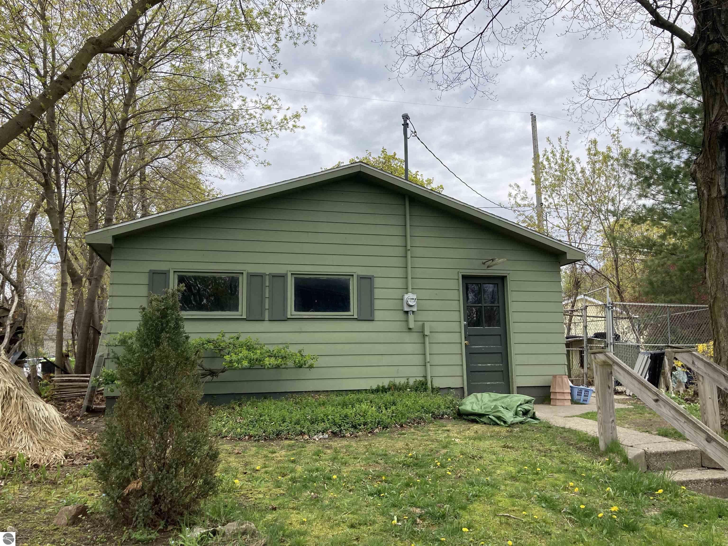 437 Monroe Street