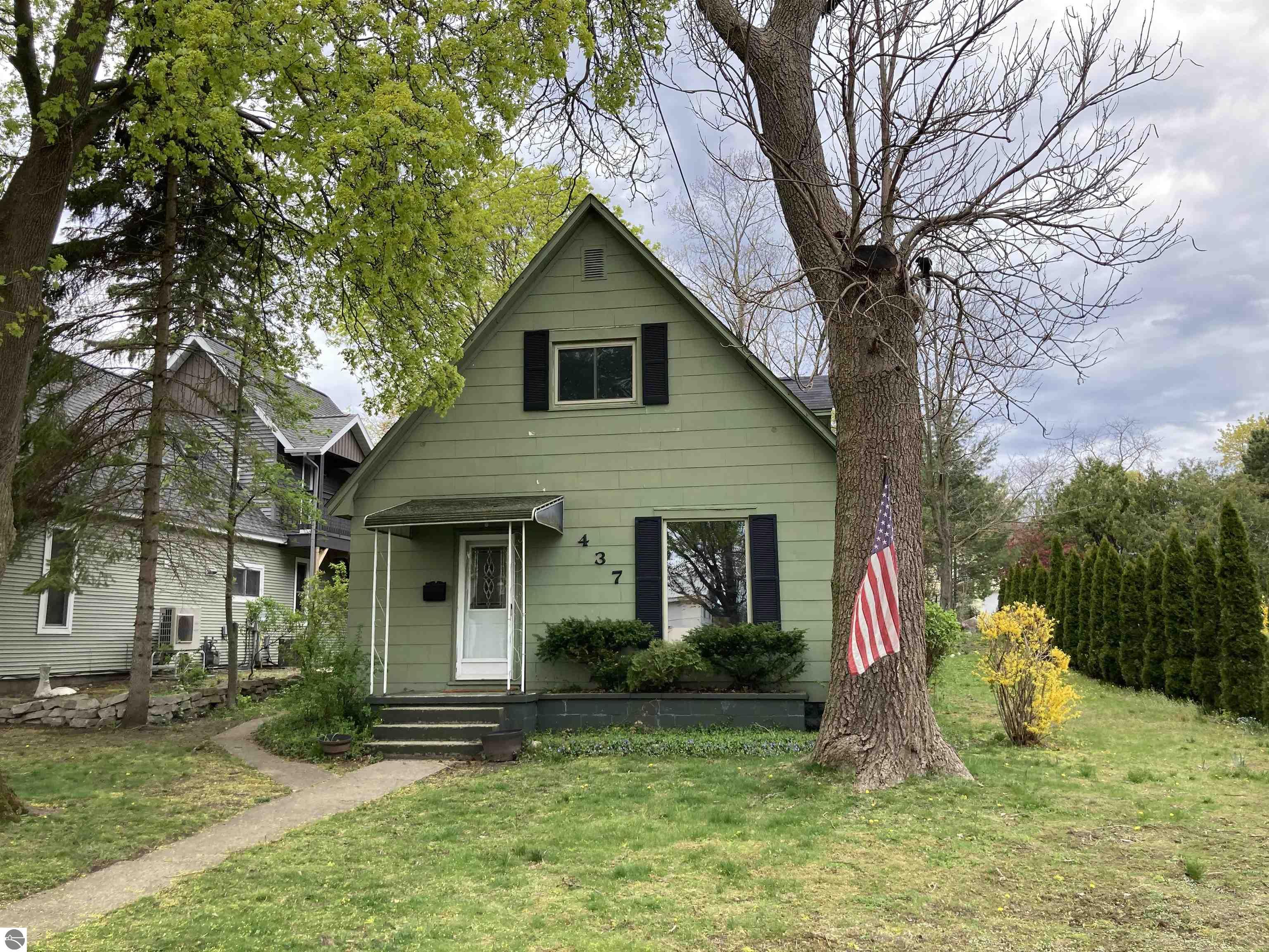 437 Monroe Street