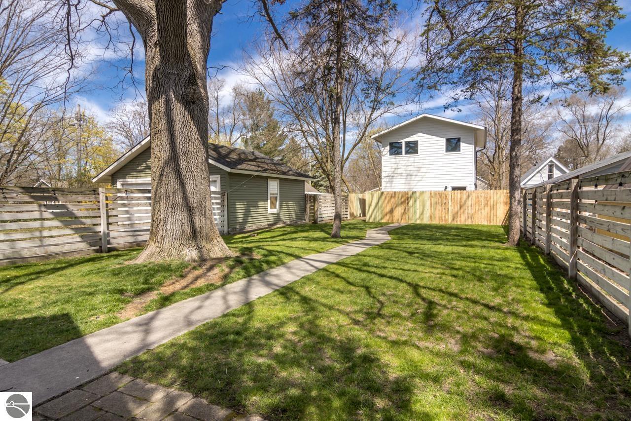 825 E Eighth Street
