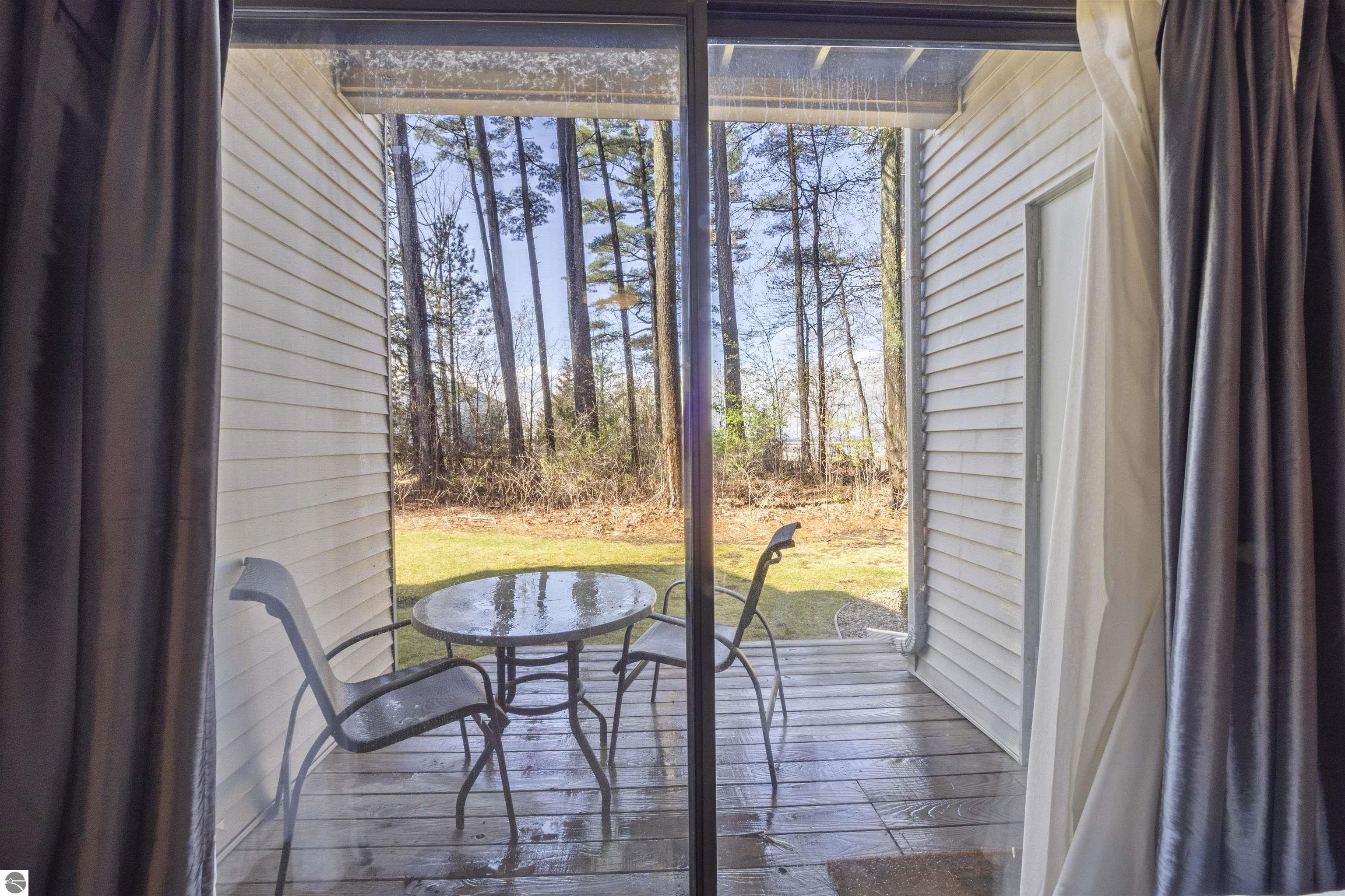5680 Creeks Crossing # 111