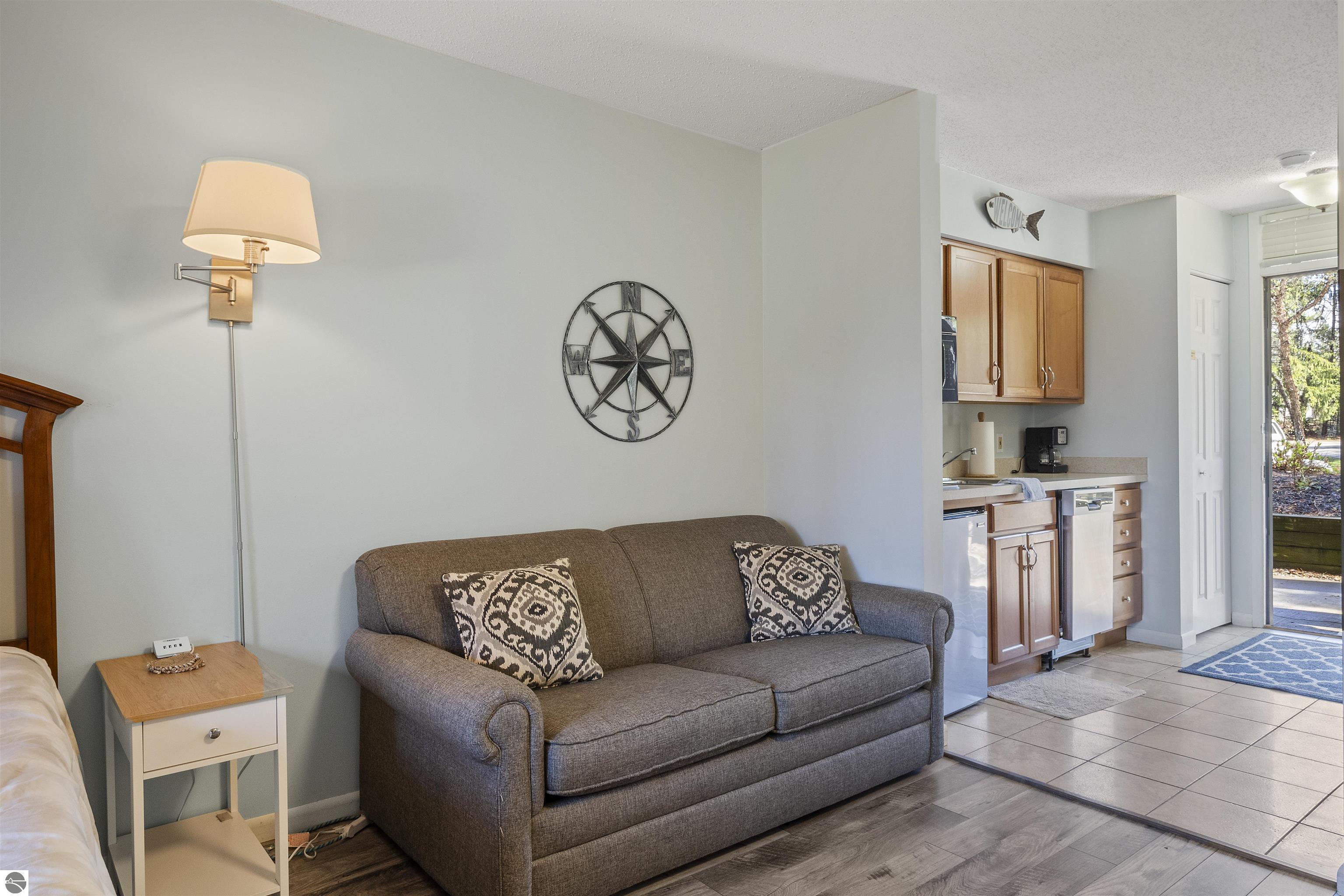5680 Creeks Crossing # 111