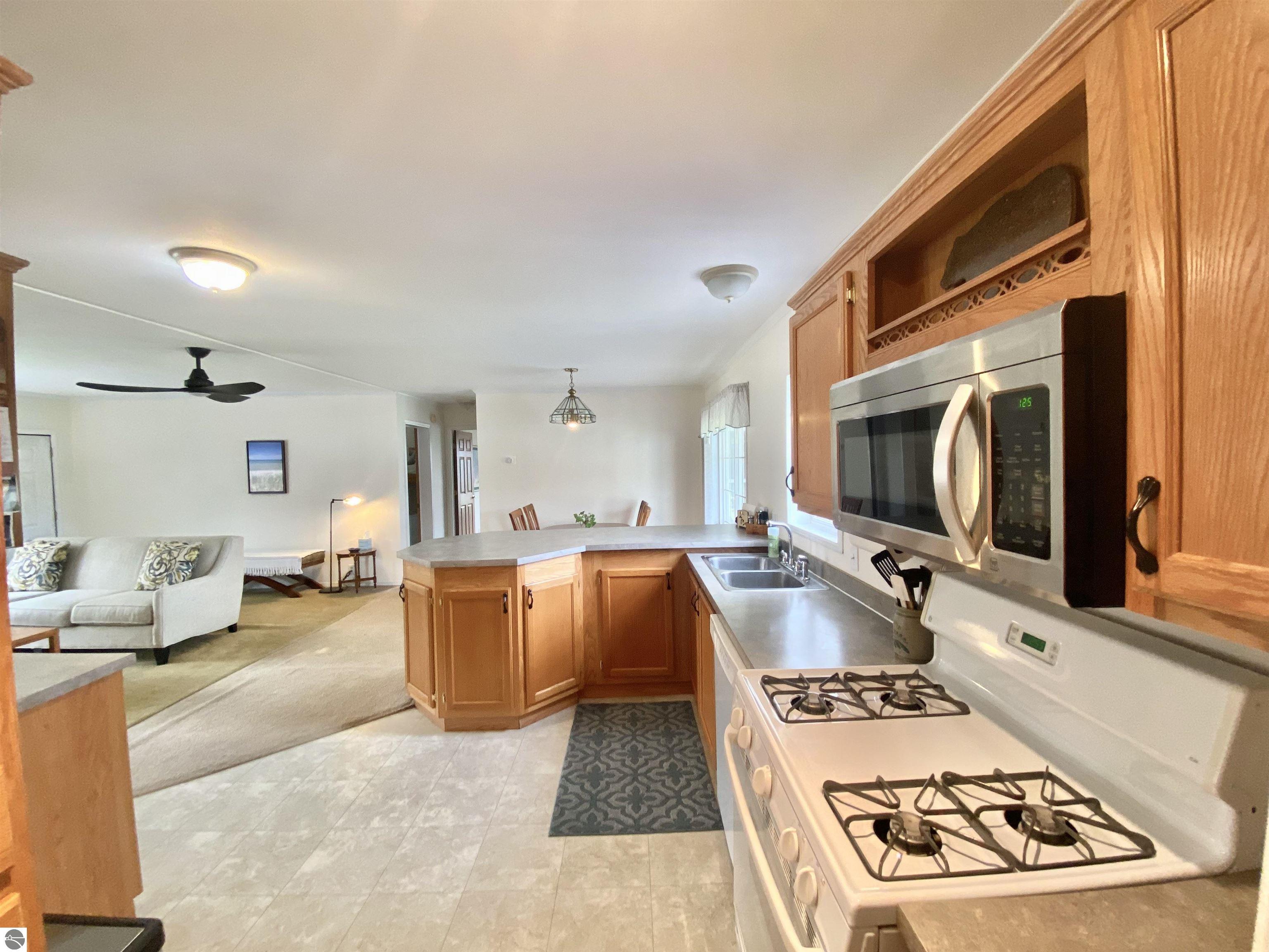10700 Scenic Drive