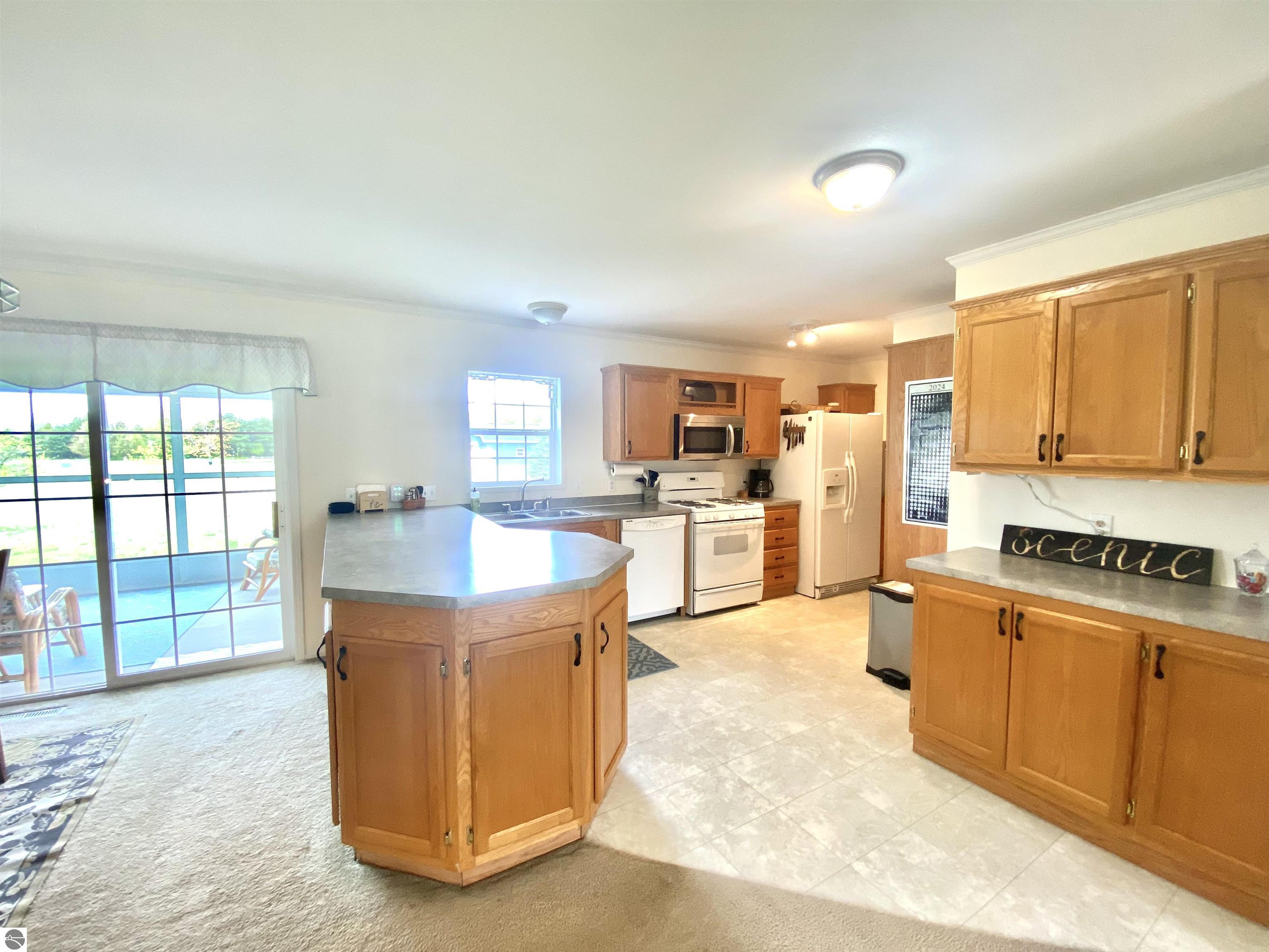 10700 Scenic Drive