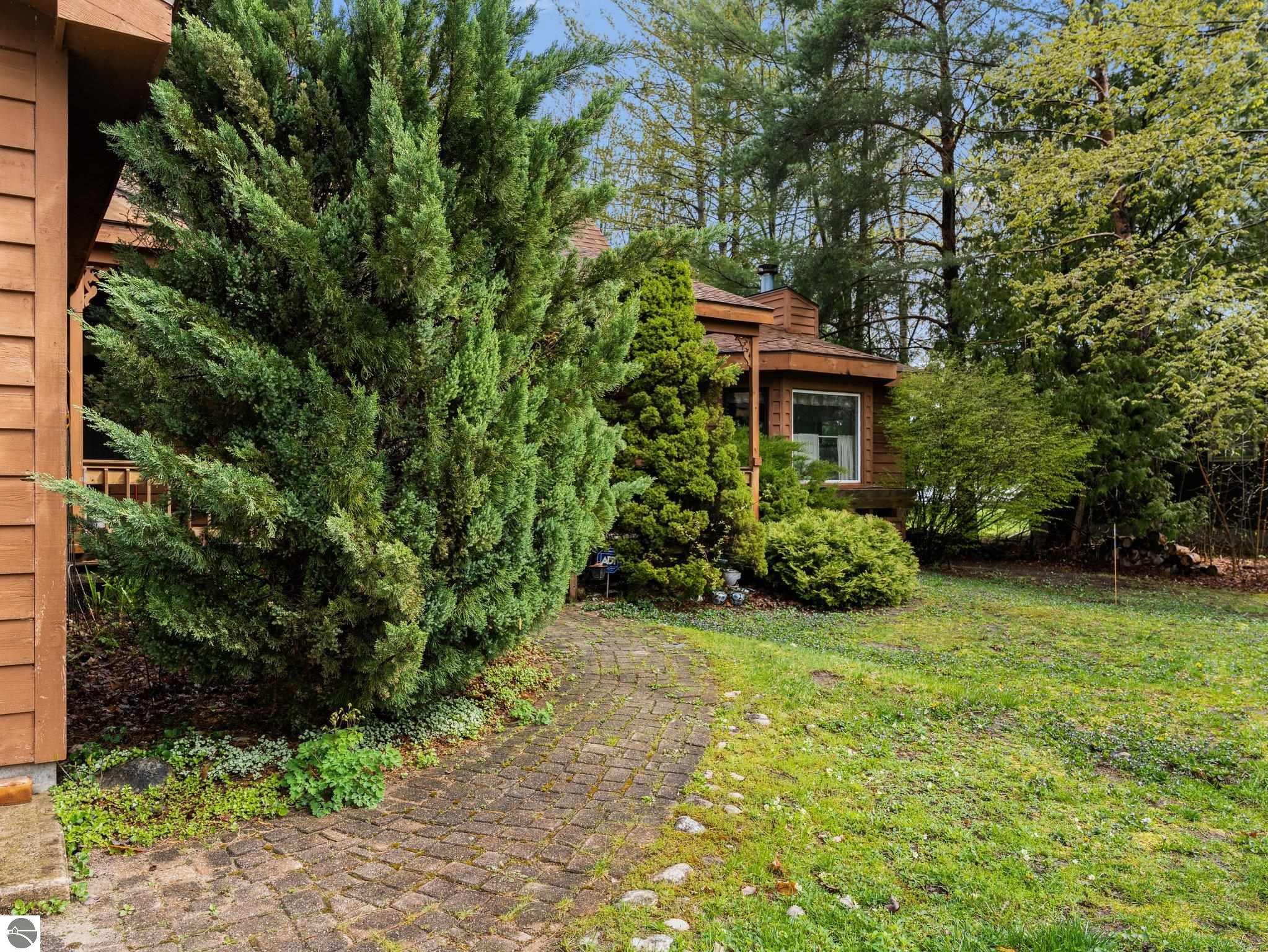 7804 North Shore Court